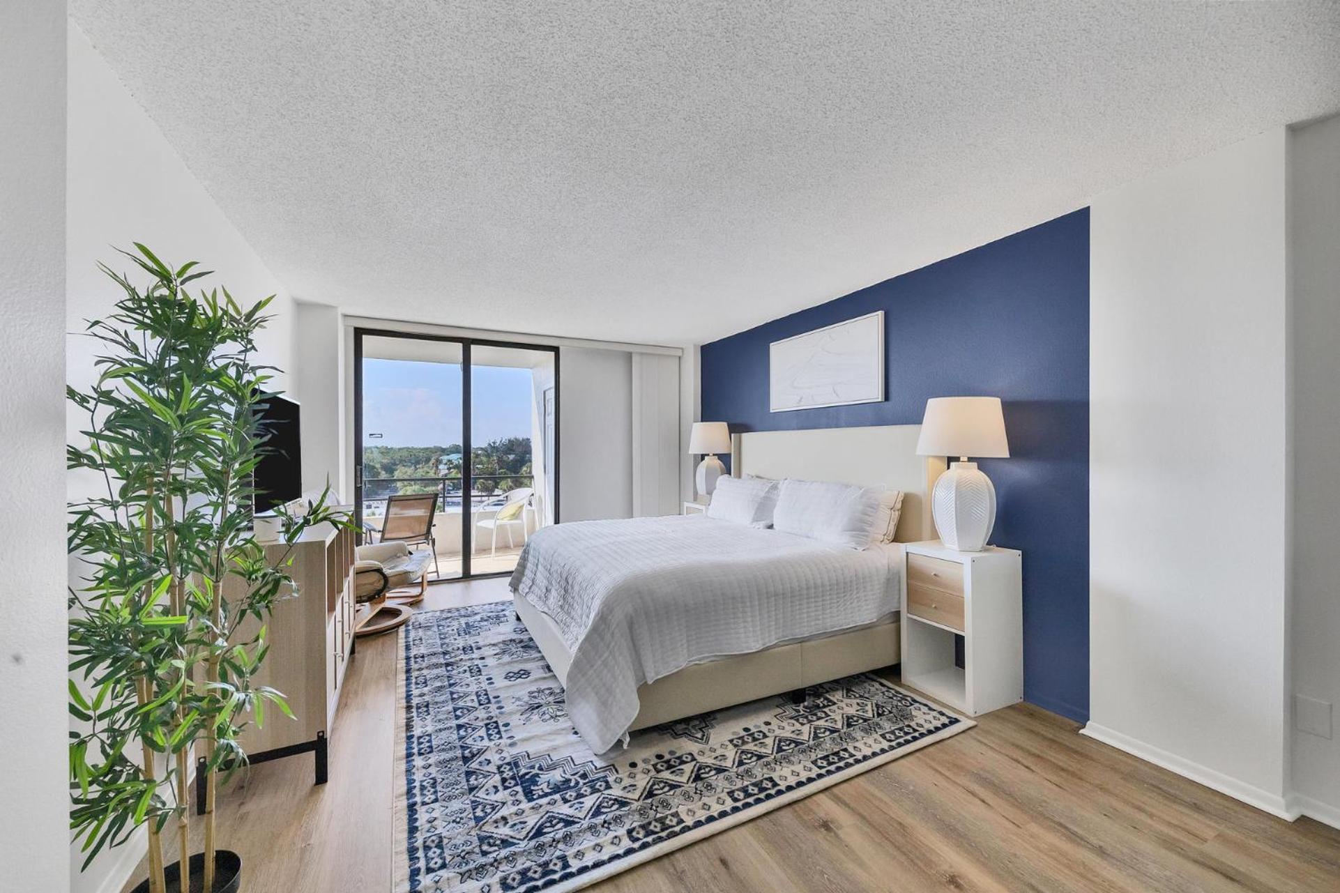 Villa Exclusive 5 Star With Balcony On Sarasota County 1004