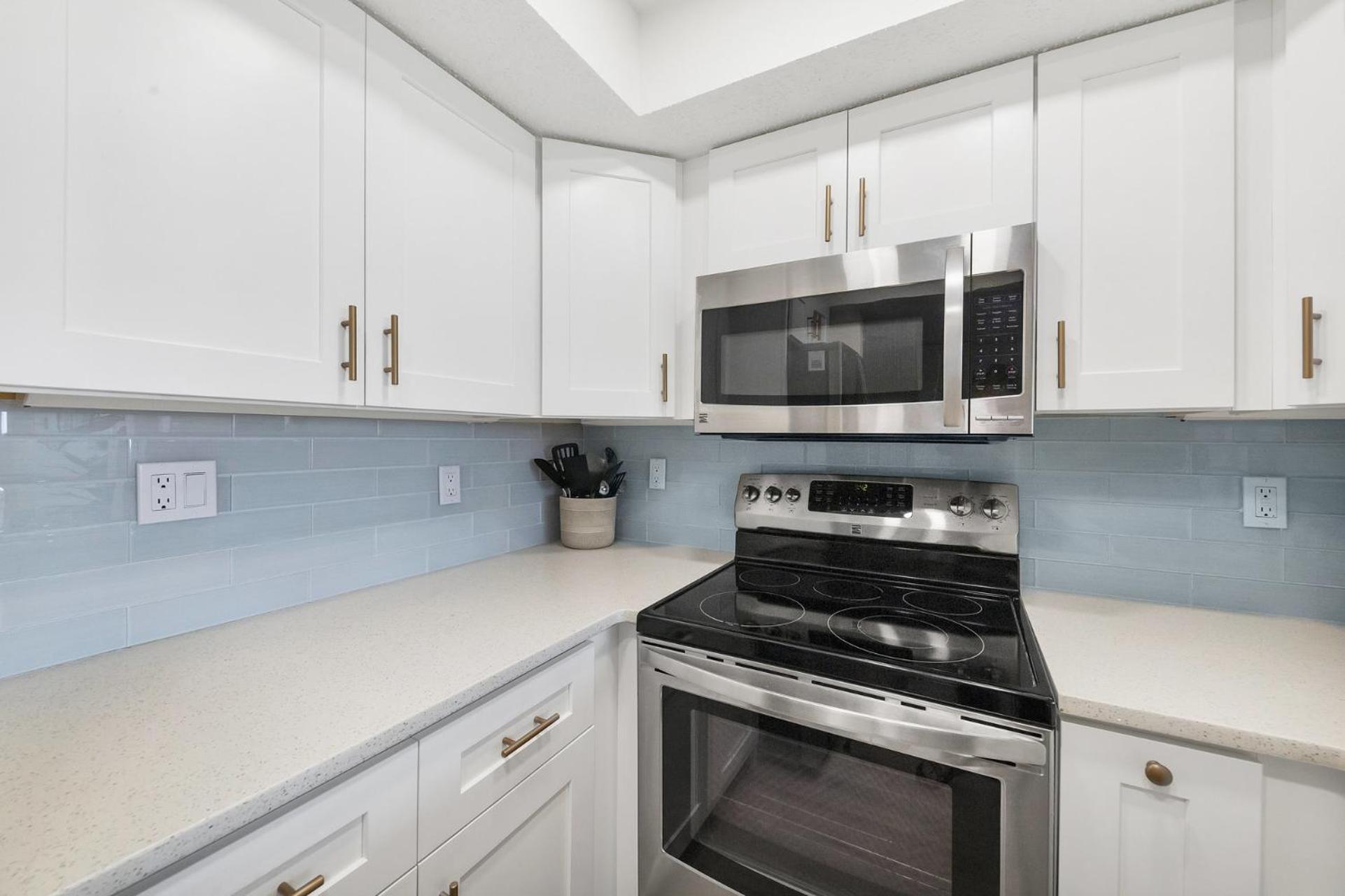 Exclusive 5 Star With Balcony On Sarasota County 1004 Villa Siesta Key