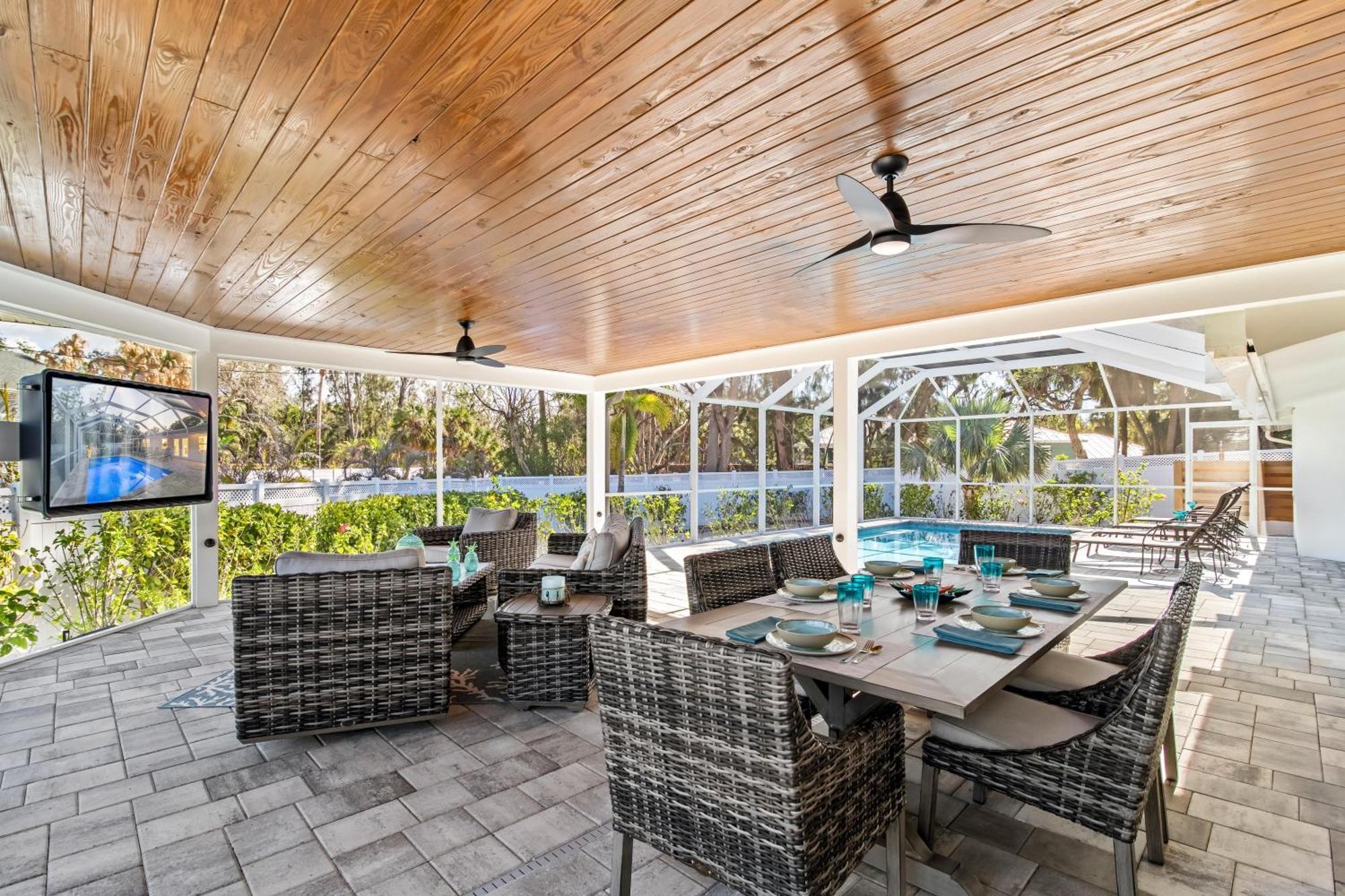 The Birdhouse - 783 Siesta Key