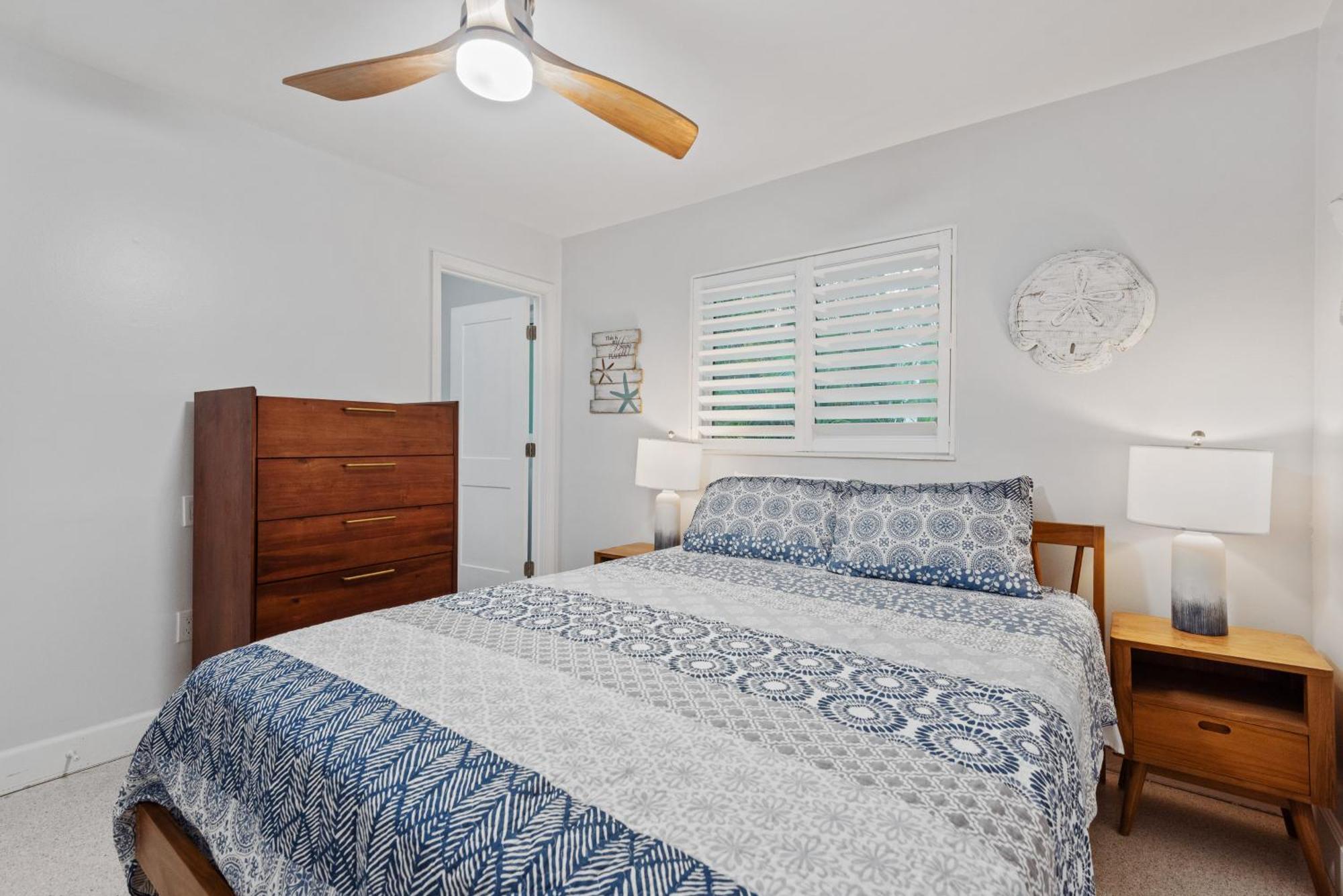 Oasis With Outdoor Pool And Screened Lanai! Siesta Key