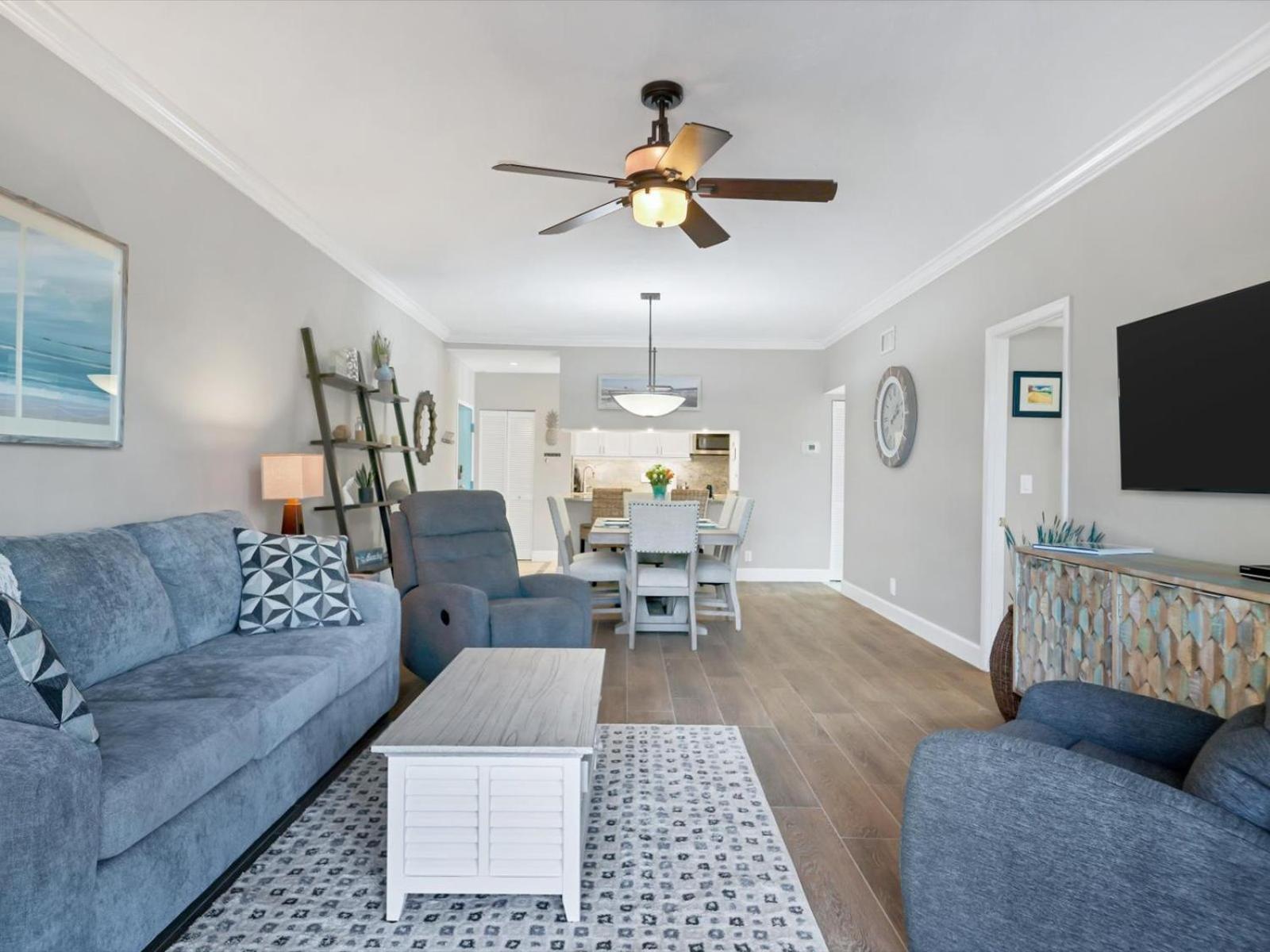 Apartment Catch Of The Day At Harbor Towers On *