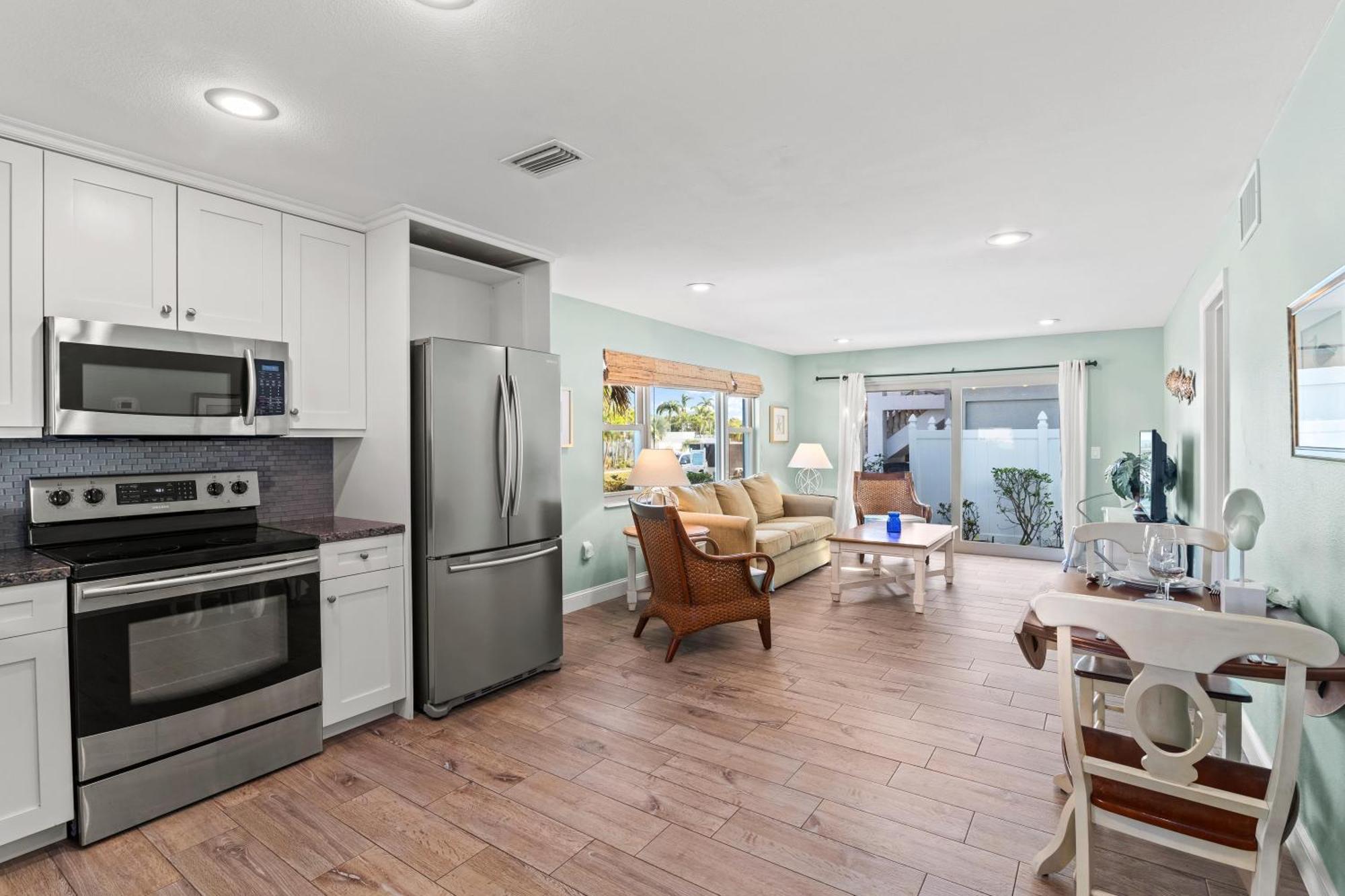 Dollar - 632a Holiday home