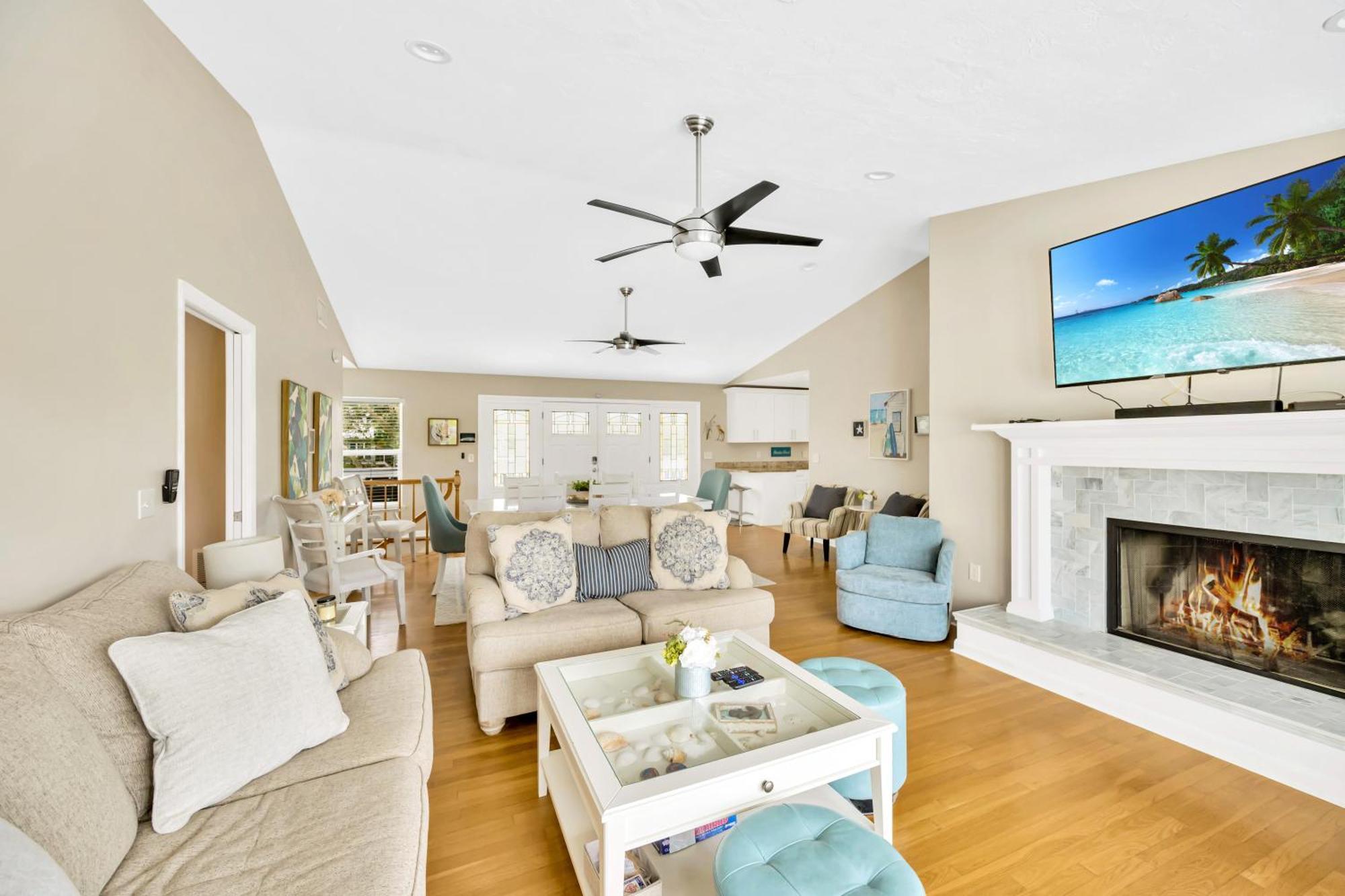 On Key With Pool, Hot Tub, Putting Green, Arcade Games, Bike & Mins To Beach! Holiday home *