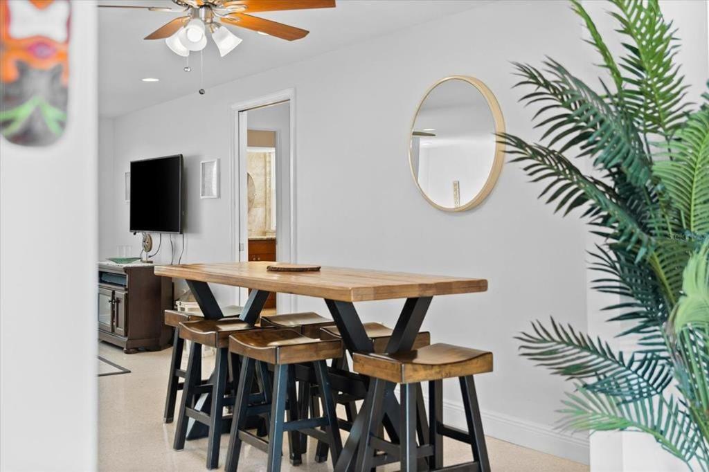Private Village With Heated Pool & With Private Front Courtyard Siesta Key