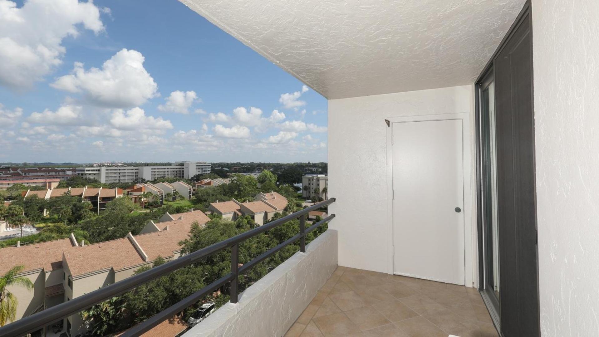 Anchorage 9th Floor 2 Bedroom With Balcony Gulf Views Poolbeach 0895 * Siesta Key