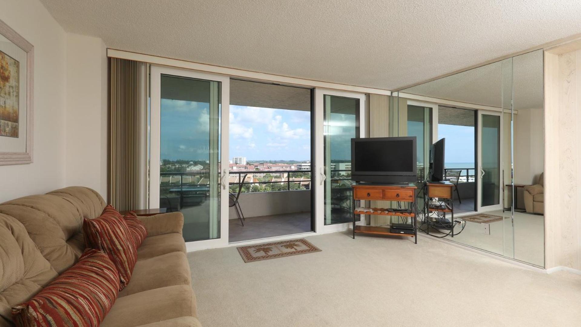 Anchorage 9th Floor 2 Bedroom With Balcony Gulf Views Poolbeach 0895 * Siesta Key