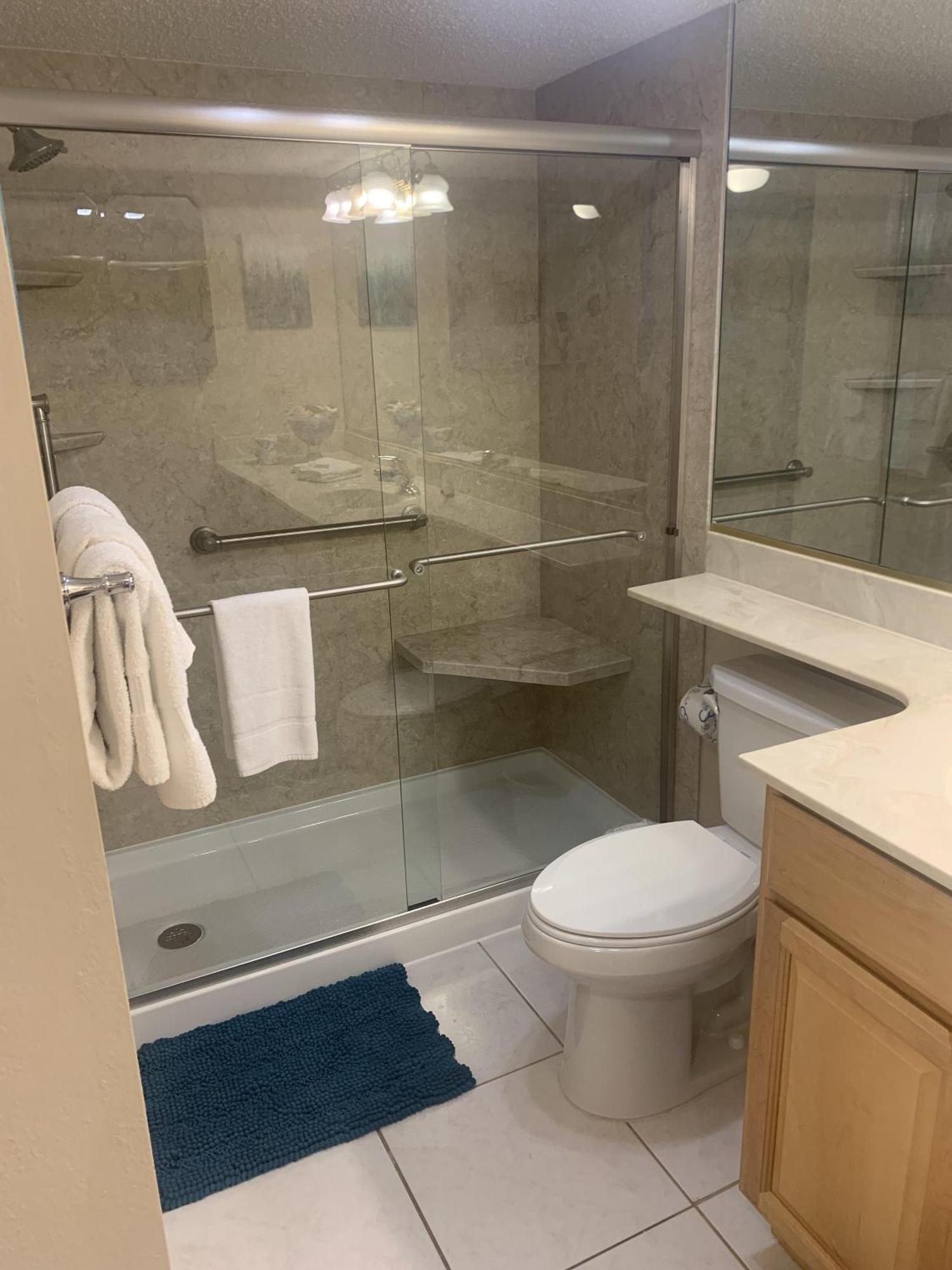 Holiday home Anchorage 3 Bedroom 3rd Floor With Balcony 0886