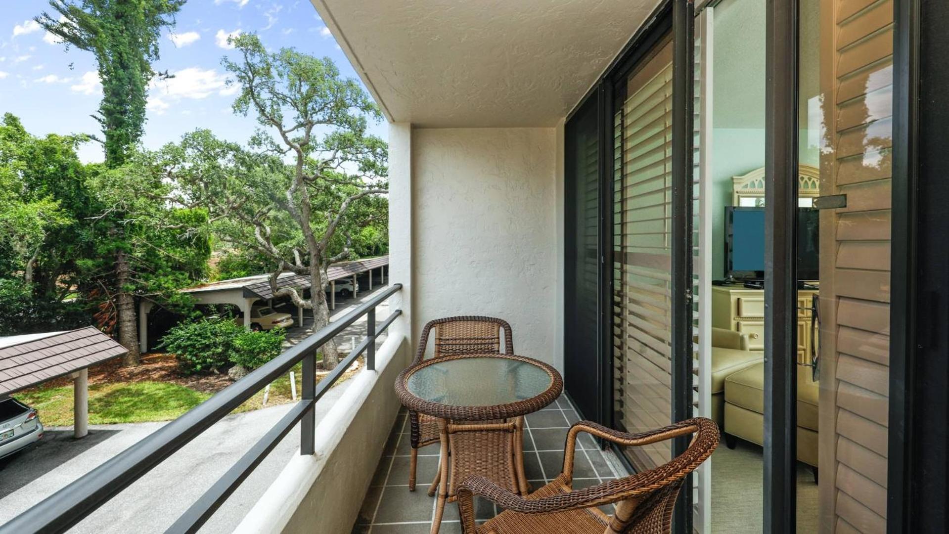 Anchorage 2nd Floor 2 Bedroom Facing Intracoastal Waters 0884 * Siesta Key