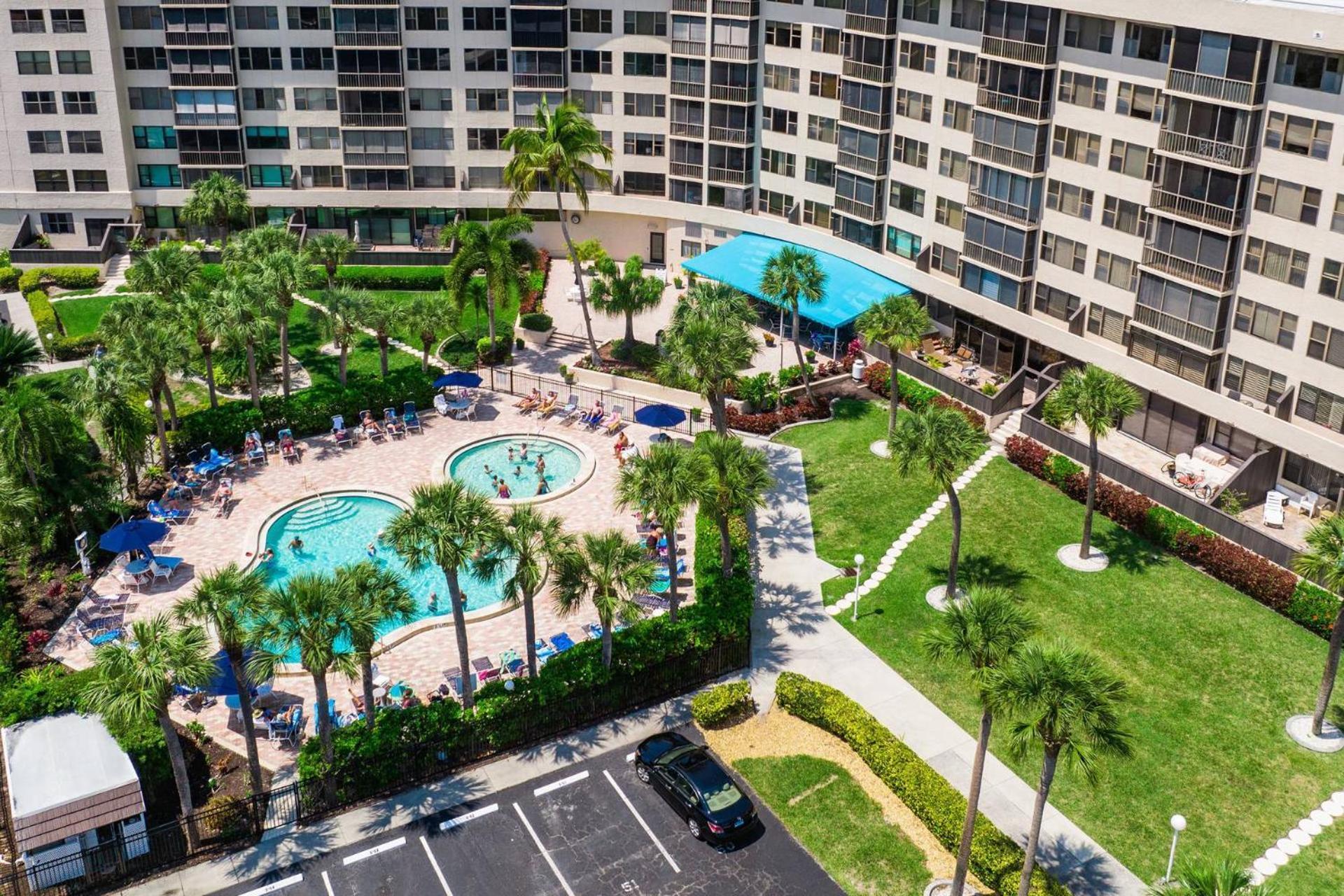 Harbor Towers Ocean View Escape *