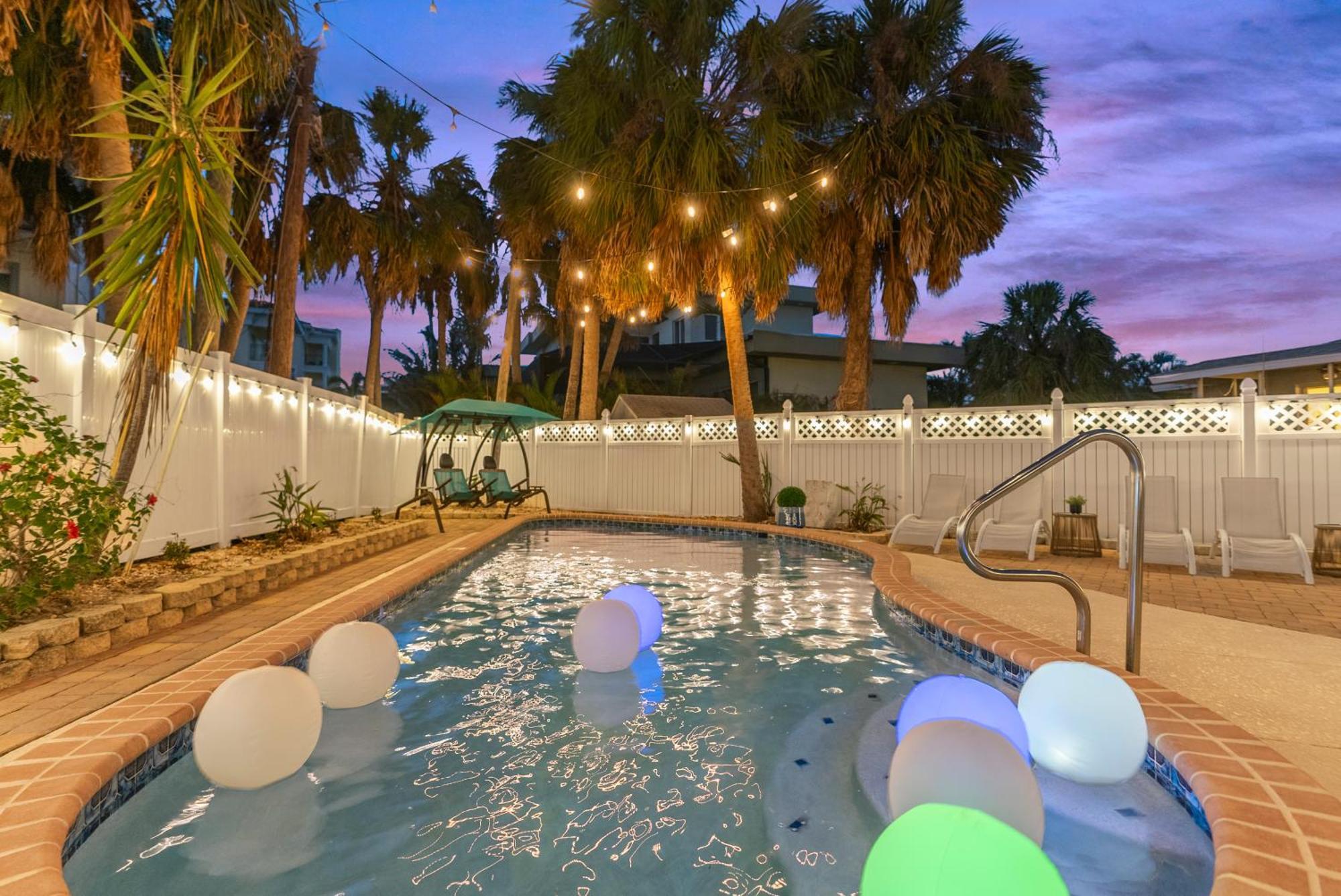 Holiday home Exclusive Oasis, Private Pool, Village And Walkable Siesta Key