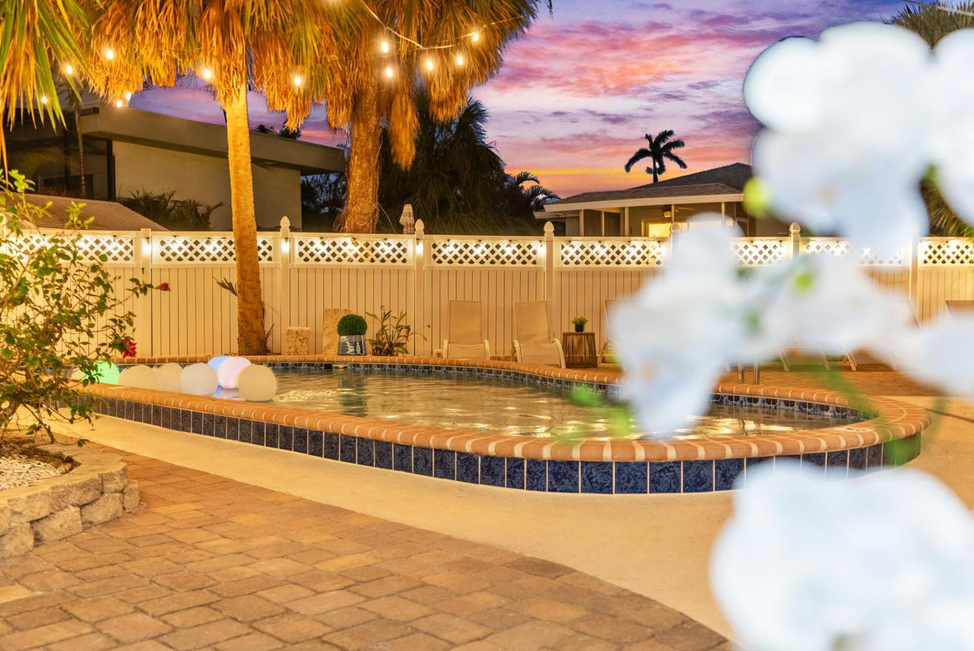 Exclusive Home, Private Pool, Village And Walkable *