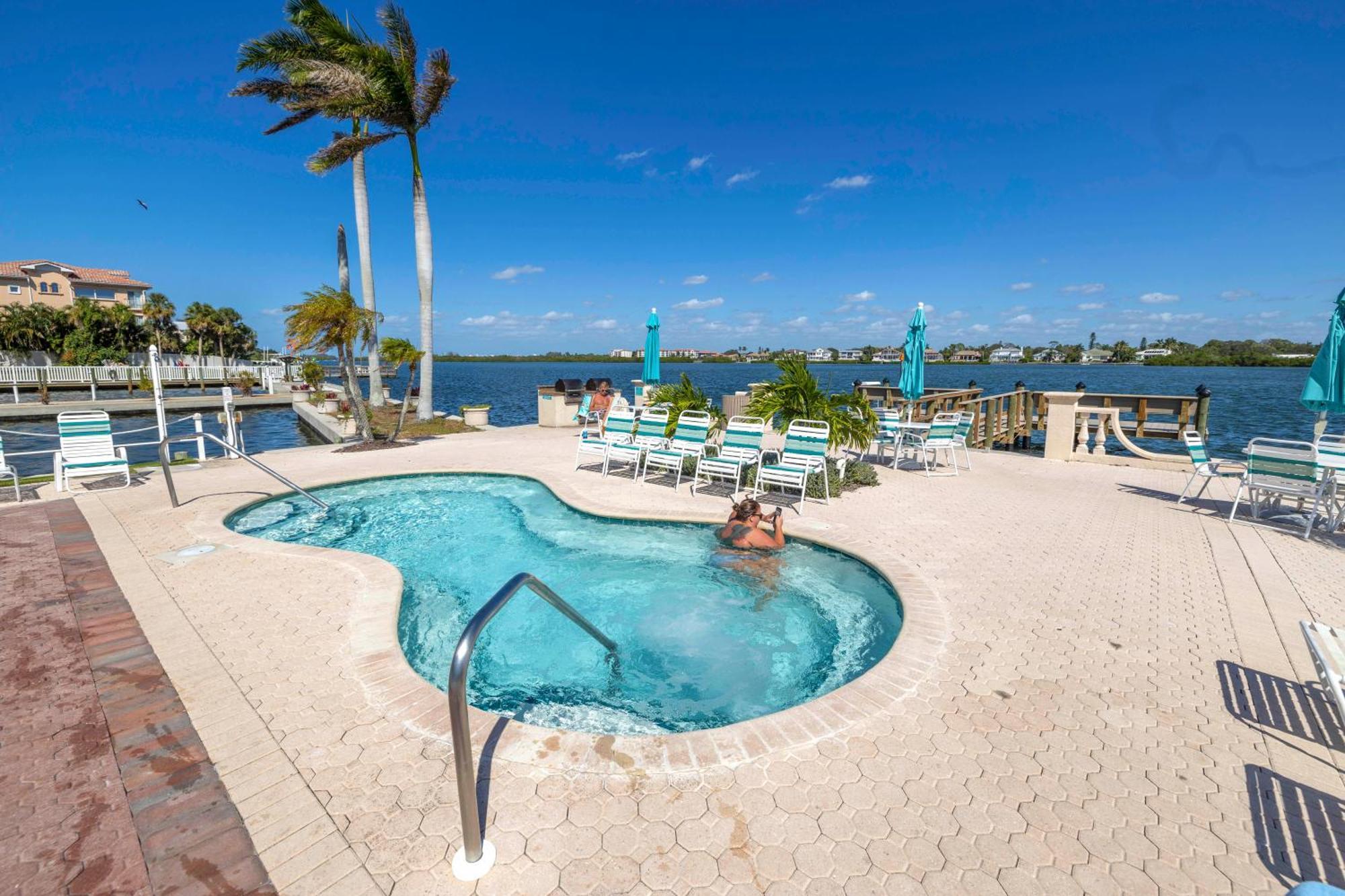 New Listing! Bayside Unit, Balcony, Private Beach! * Siesta Key