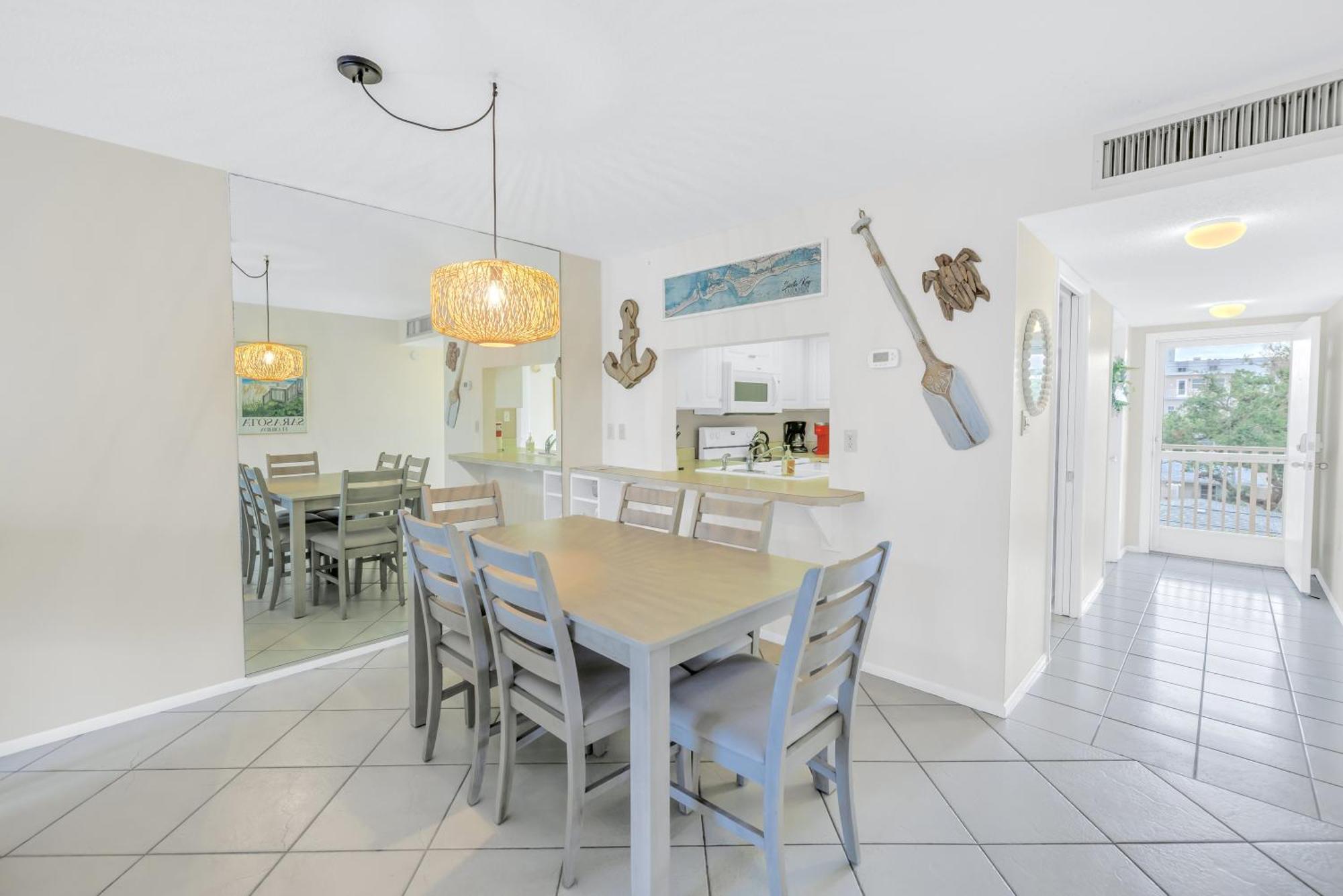 New Listing! Bayside Unit, Balcony, Private Beach! * Siesta Key
