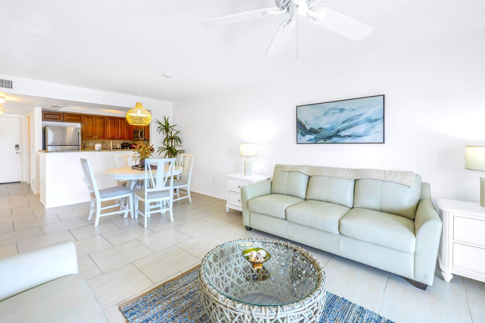 New Listing! Bayside Unit, Balcony, Private Beach!