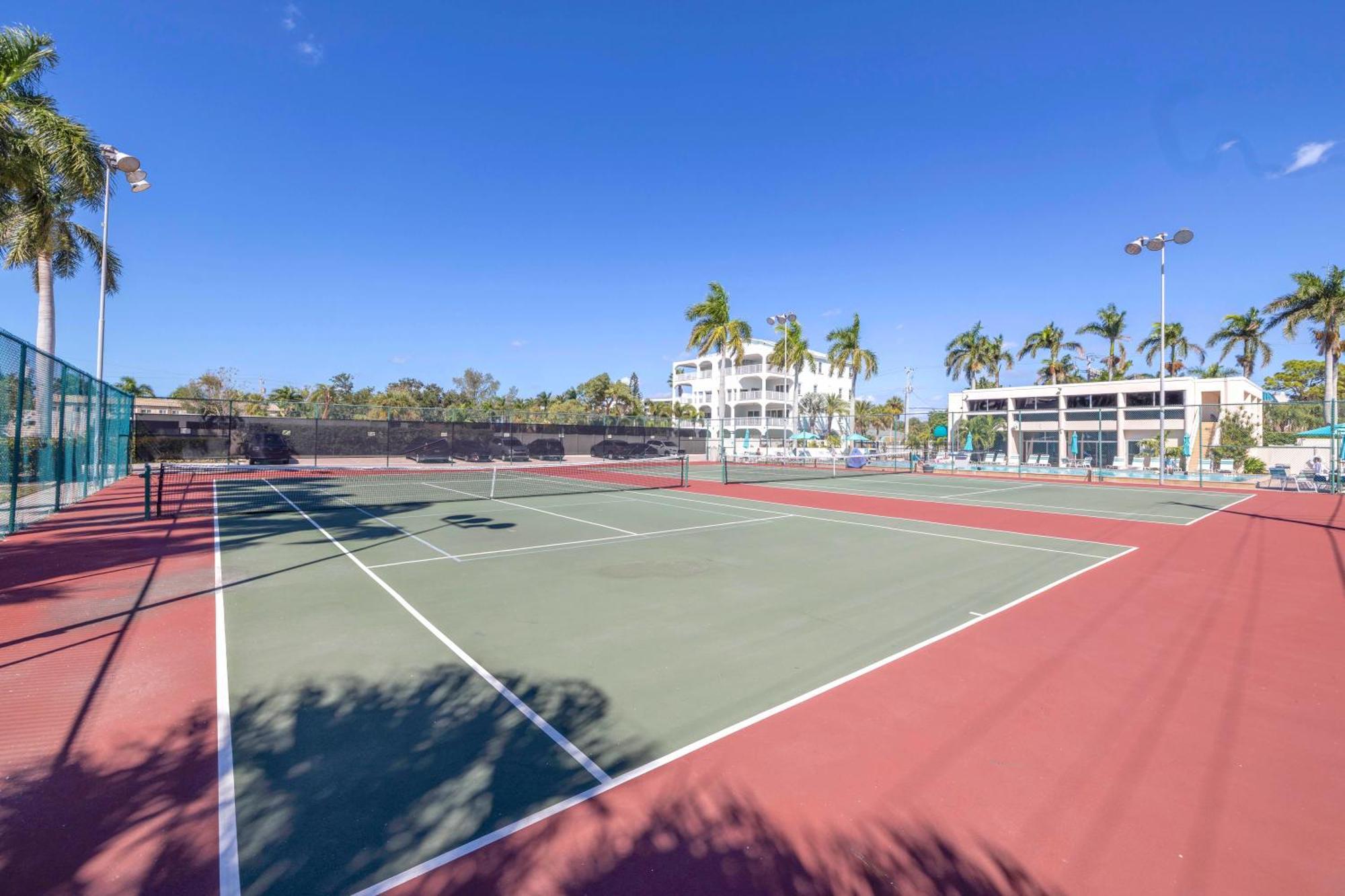 New Listing! Bayside Unit, Balcony, Private Beach!