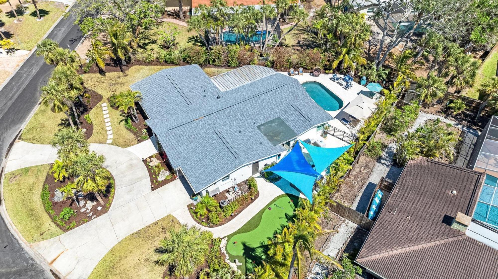 Palm - 5533 Siesta Key