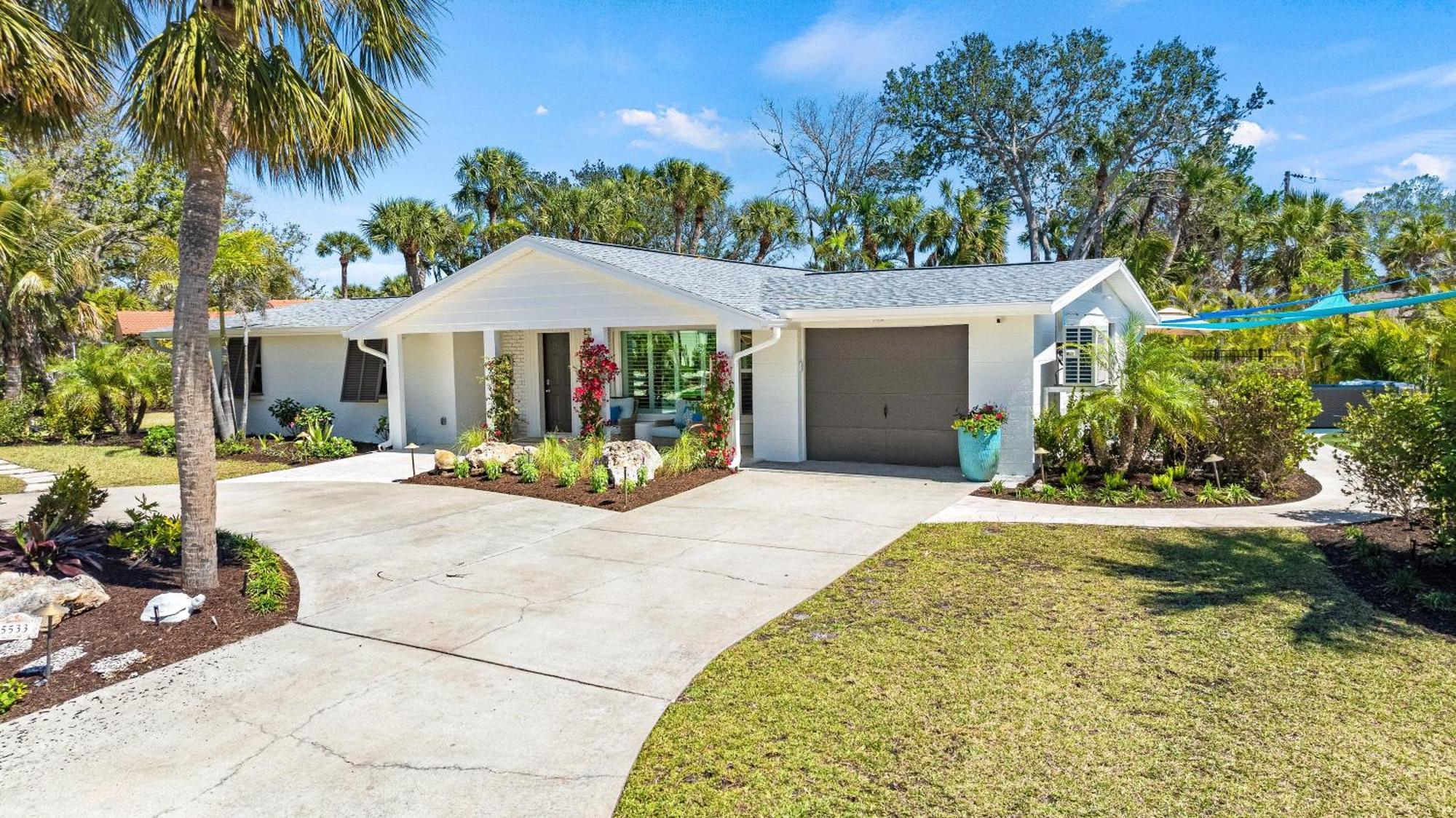 Palm - 5533 * Siesta Key