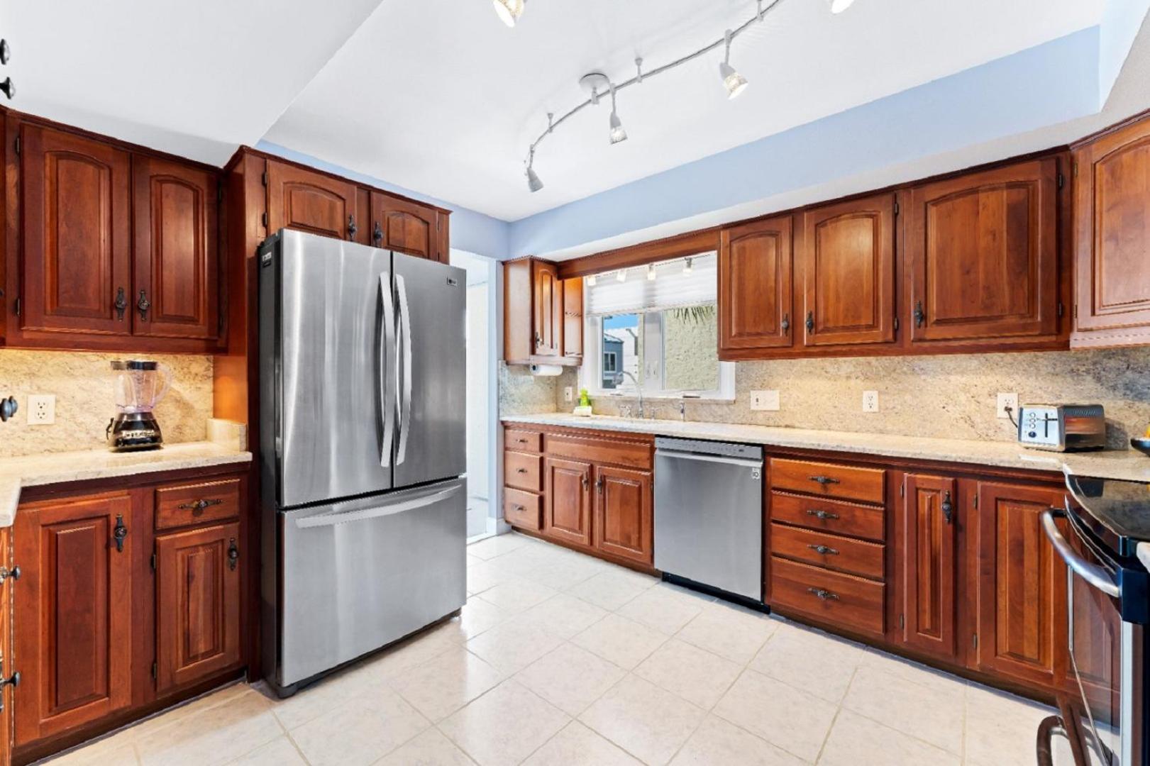 Apartment Coastal Surfside - 298 *