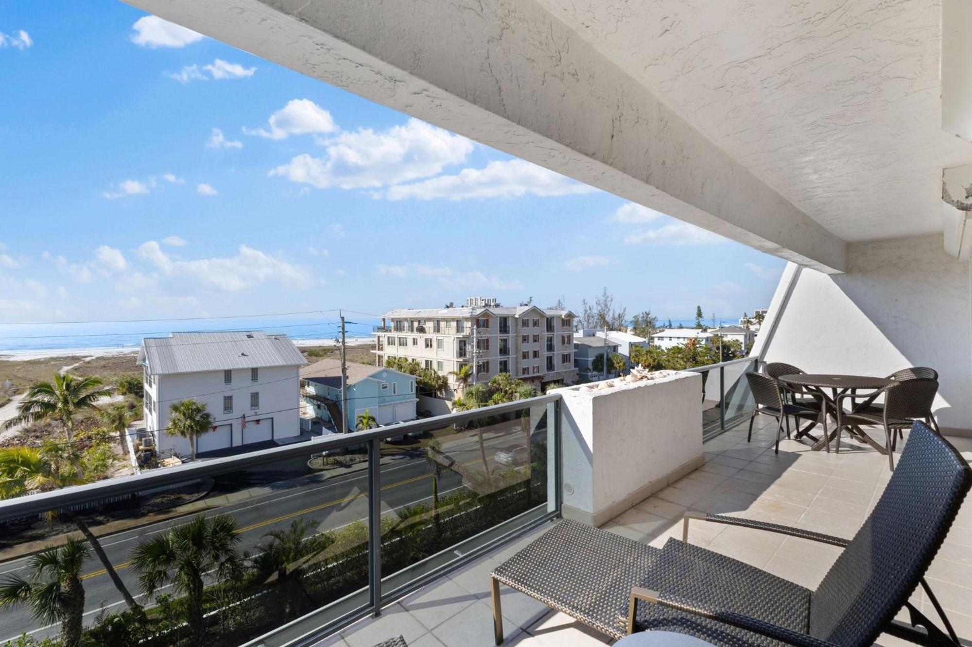 Apartment Tivoli By The Sea Siesta Key