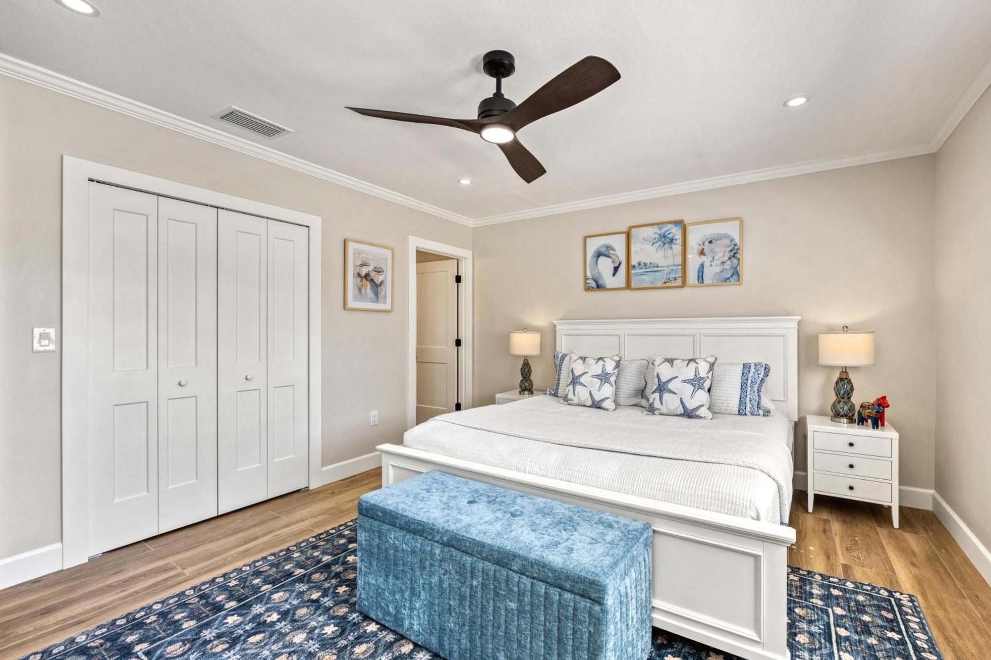 Waters Edge - 5049 Siesta Key