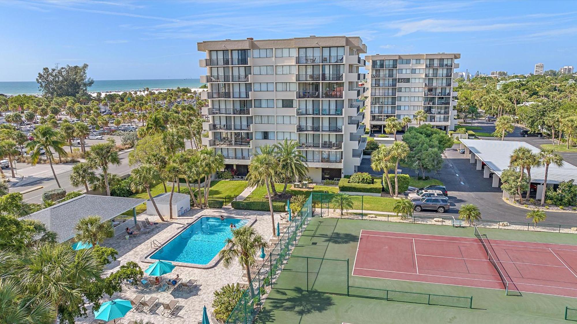 Hawk's Sea Nest Siesta Key