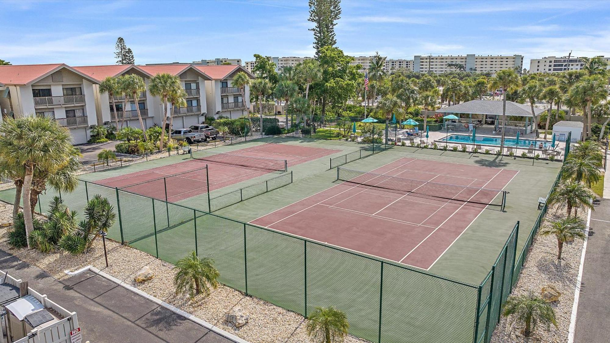 Hawk's Sea Nest Apartment Siesta Key