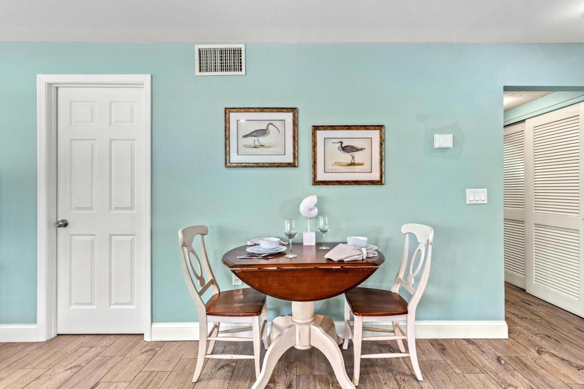 Dollar - 632a Holiday home *