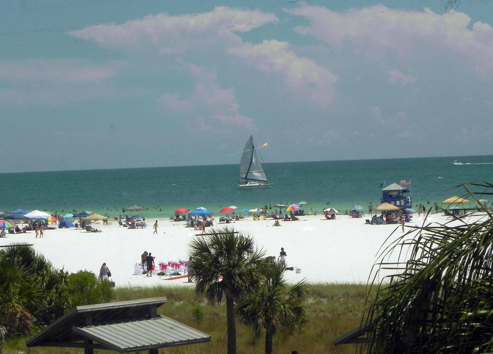 Crescent Royale 300 * Siesta Key
