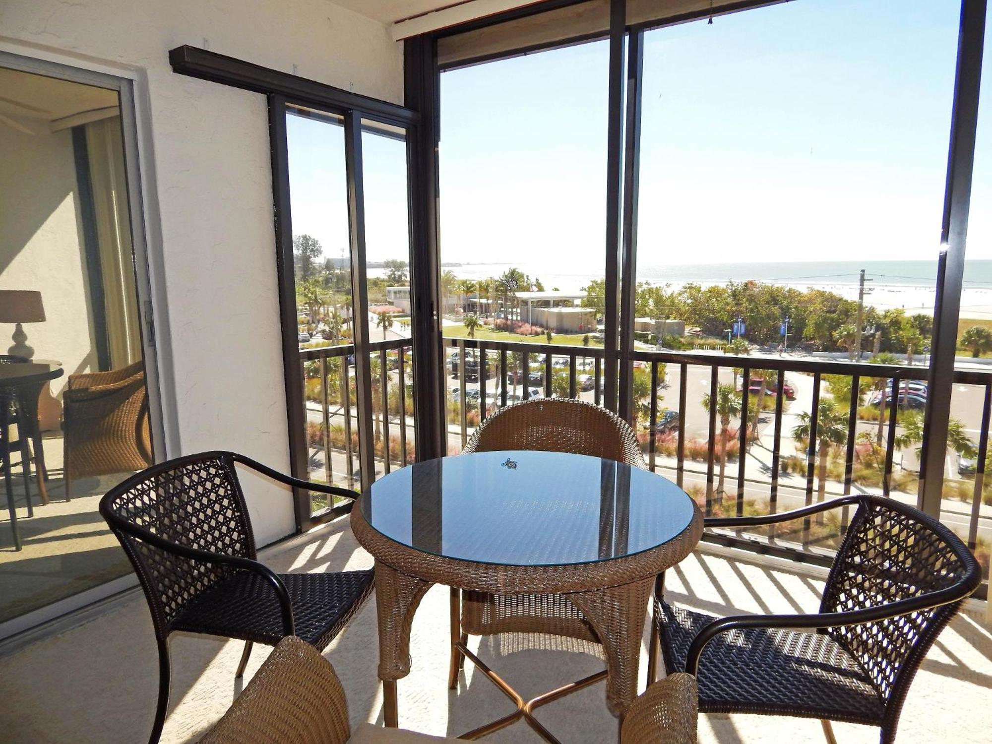 Holiday home Crescent Royale 515 *