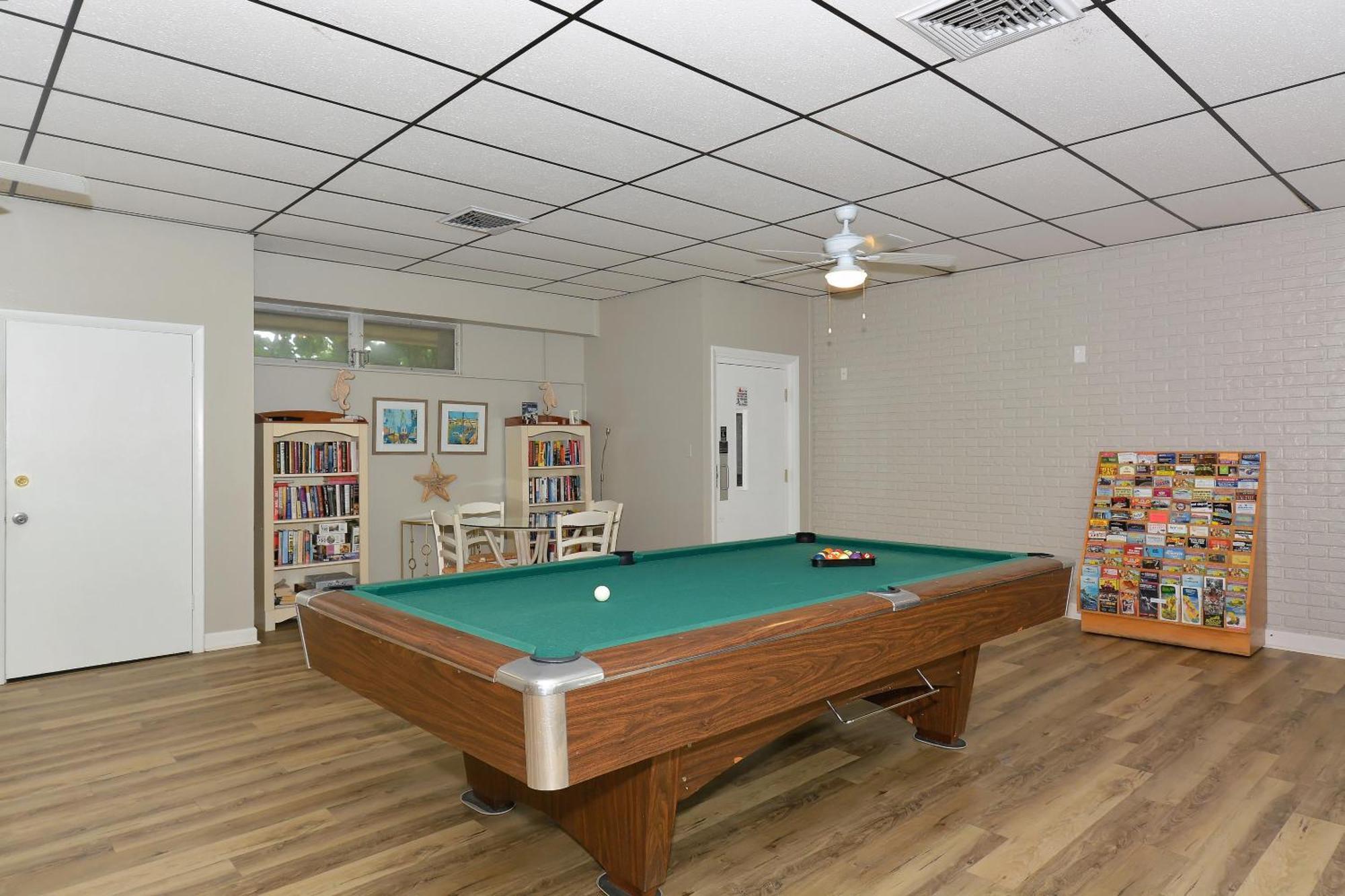 Crescent Royale 210 Holiday home *