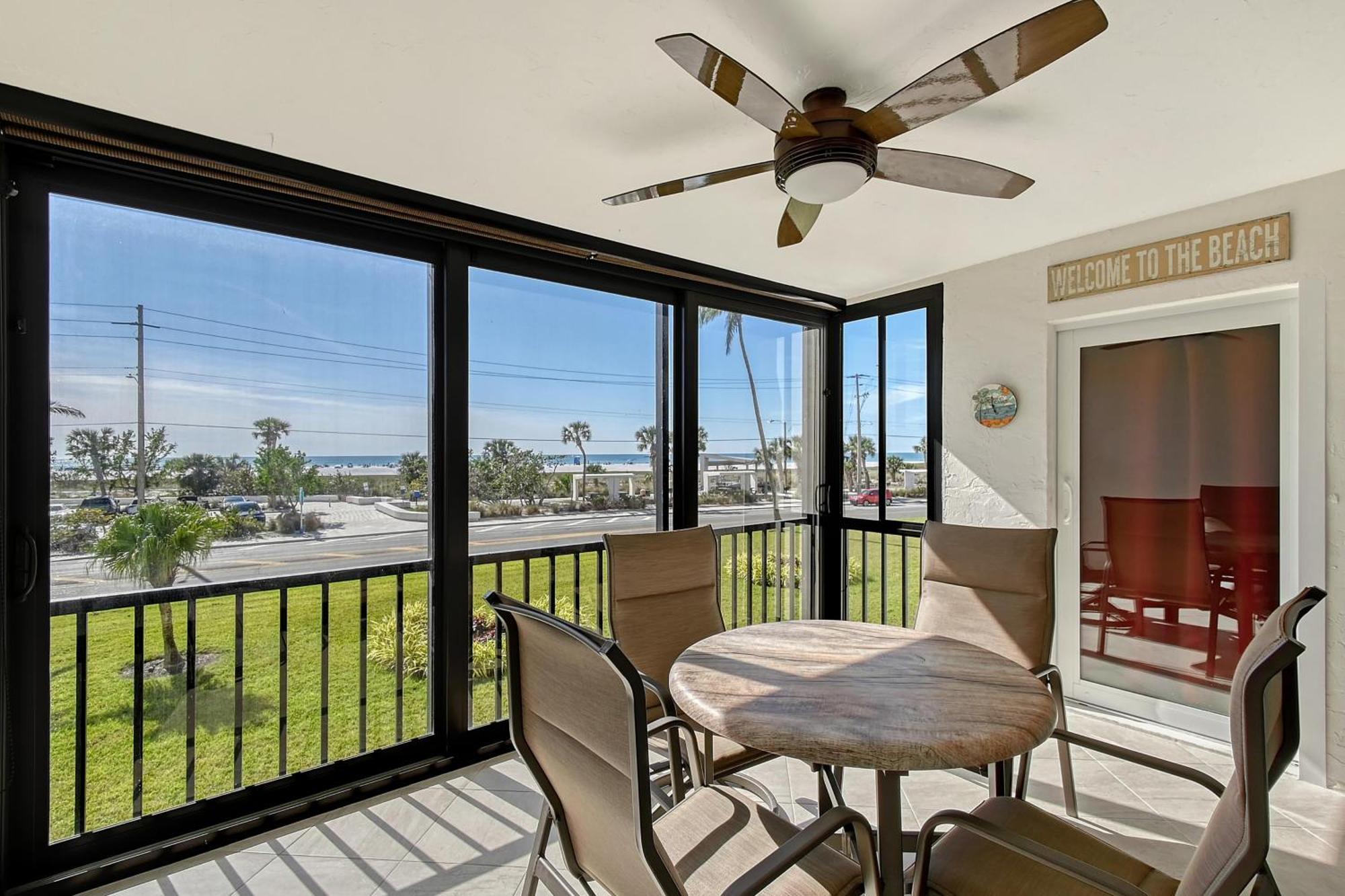 Holiday home Crescent Royale 210
