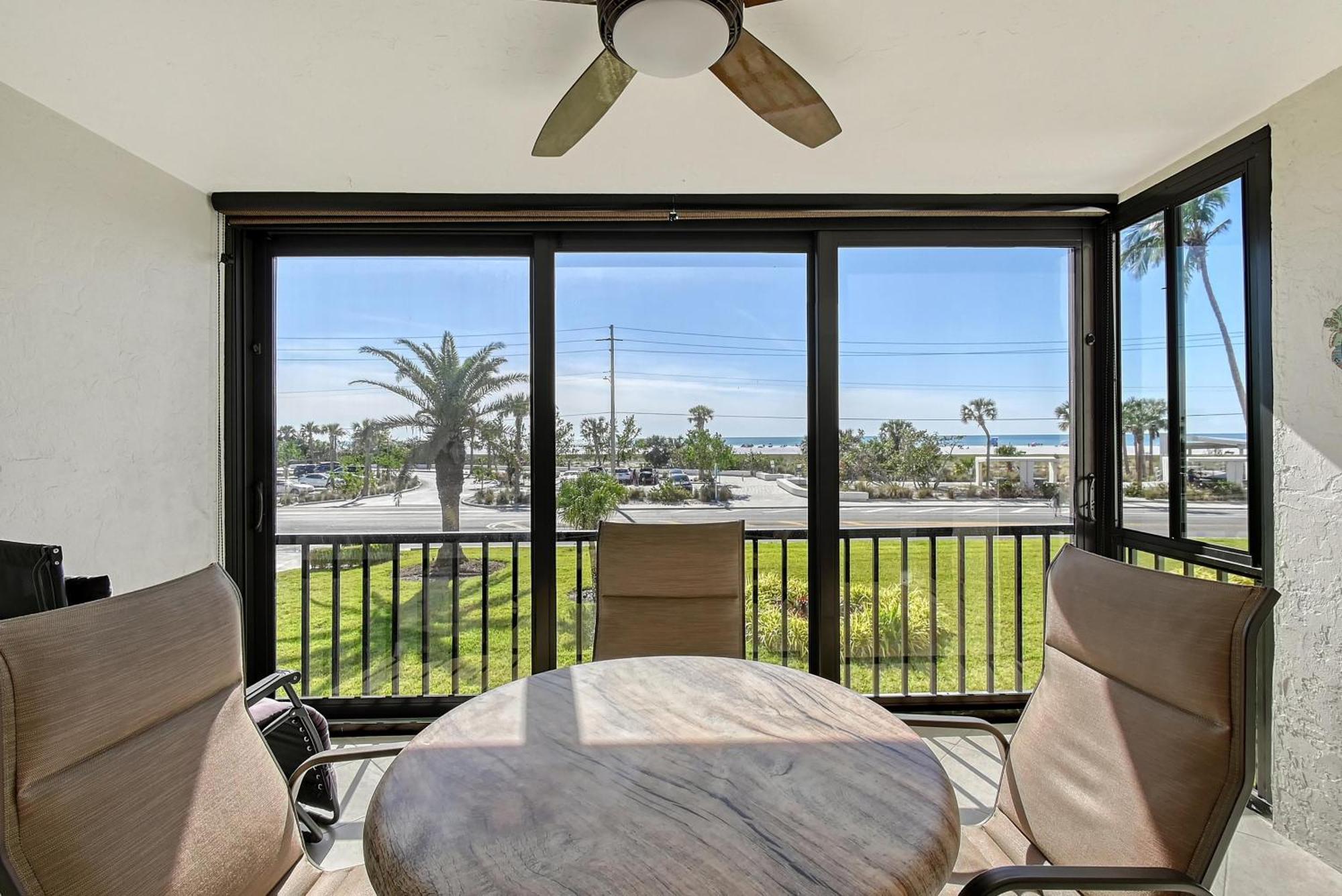 Crescent Royale 210 Holiday home