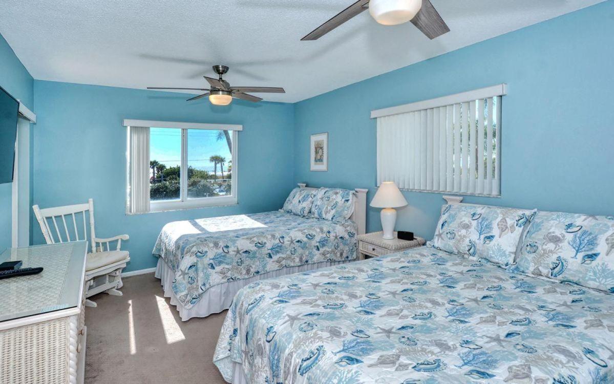 Crescent Royale 201