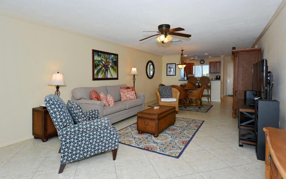 Crescent Royale 303 Holiday home