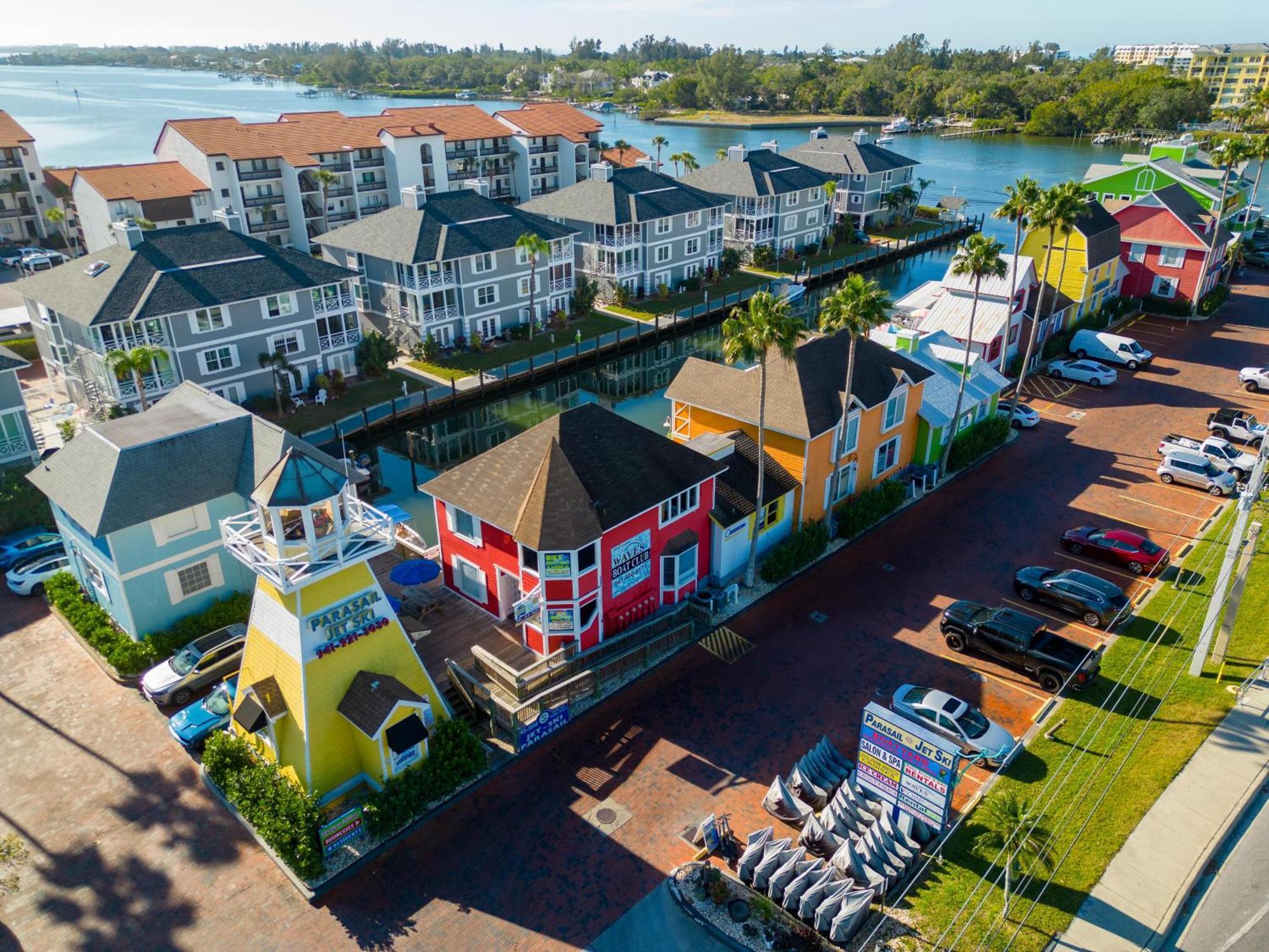 Holiday home Crescent Royale 208
