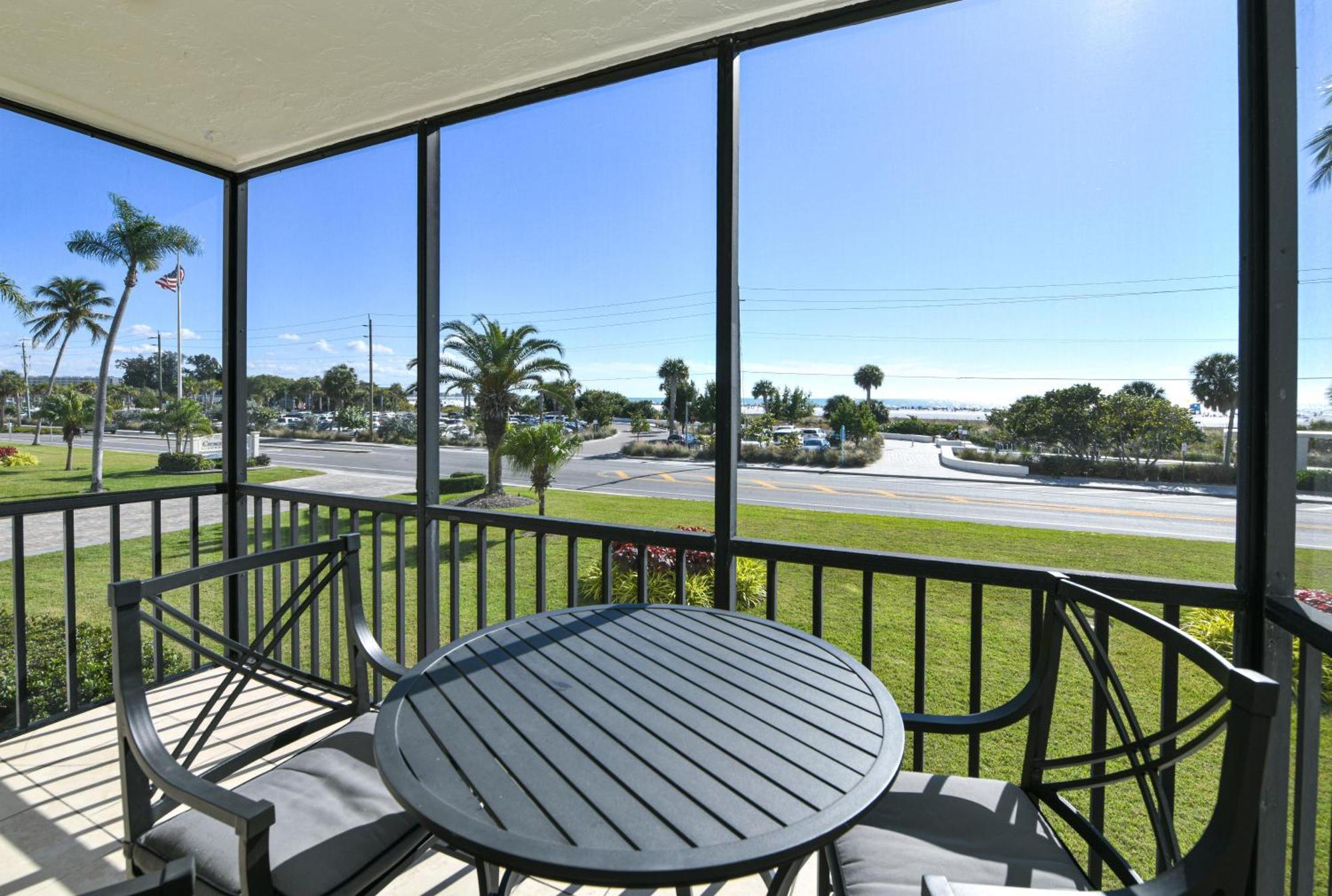 Crescent Royale 208 * Siesta Key