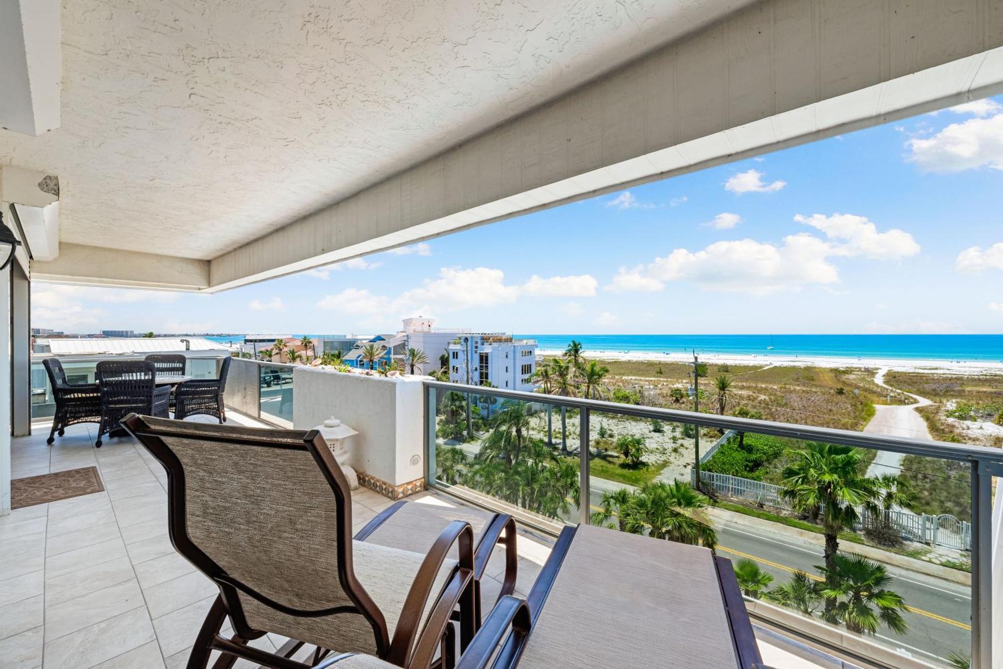Apartment Tivoli By The Sea