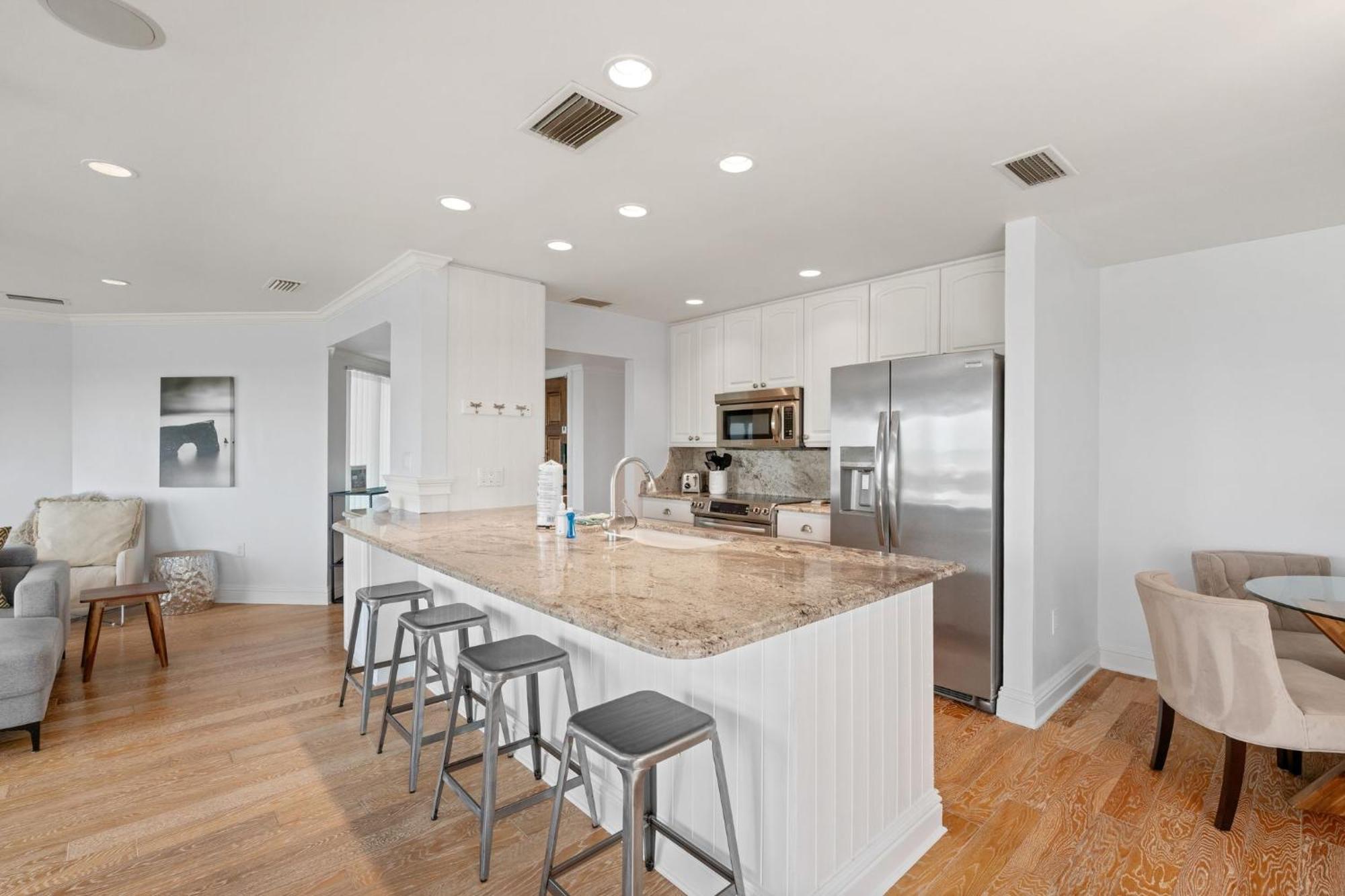Apartment Just Beachy By Beachside Management Siesta Key