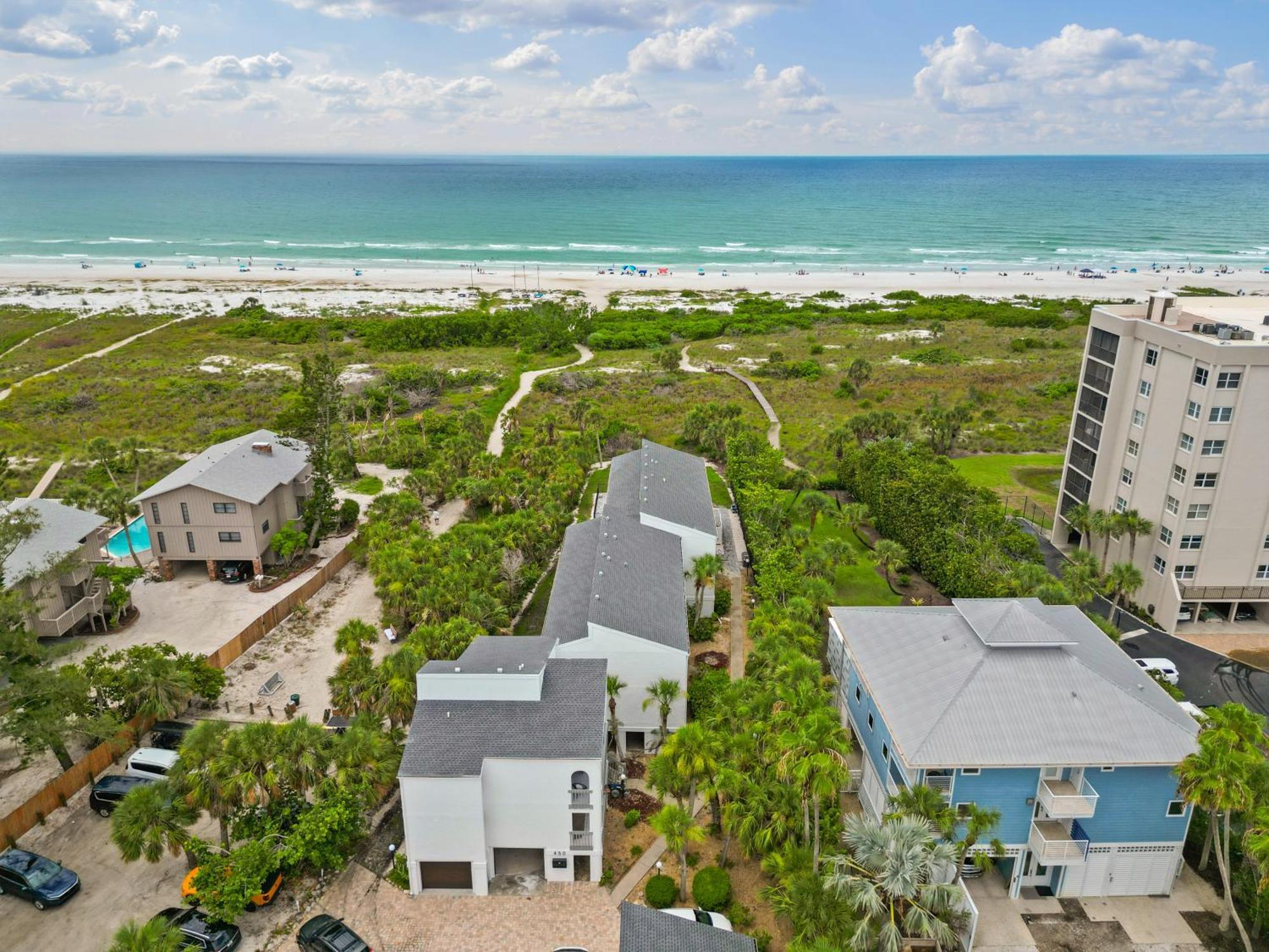 Just Beachy By Beachside Management Apartment *