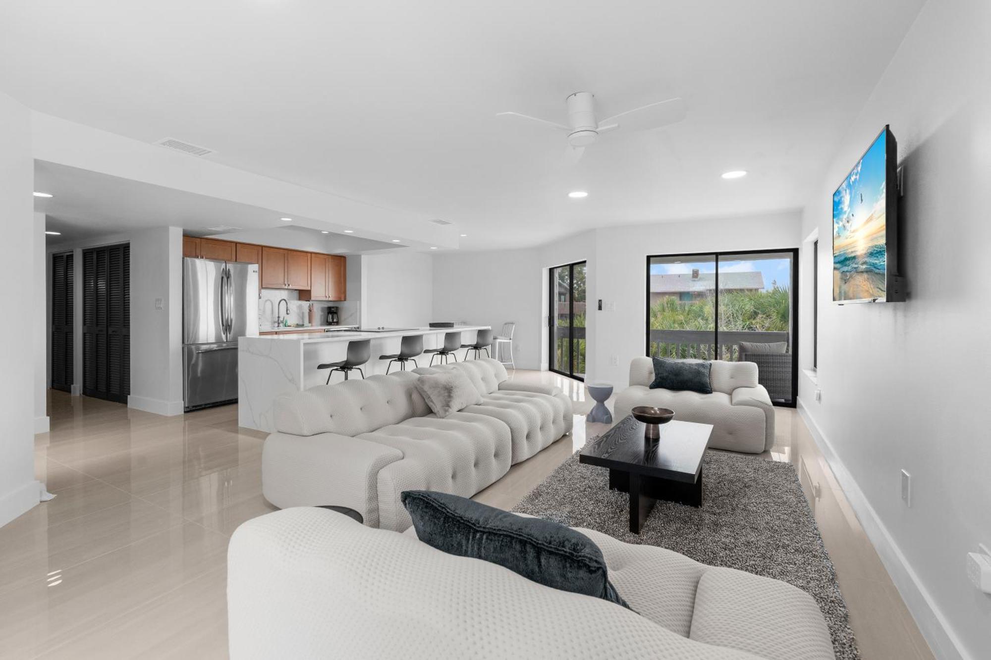 Just Beachy By Beachside Management Apartment *