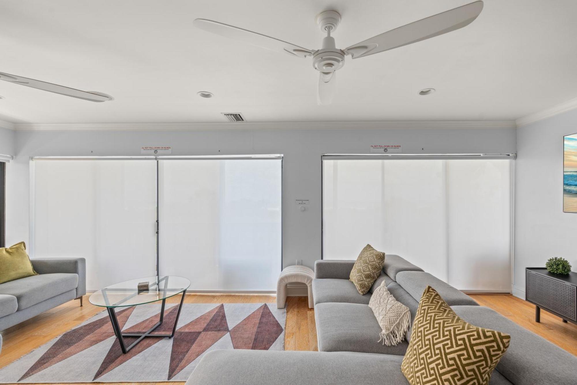 Just Beachy By Beachside Management Apartment *