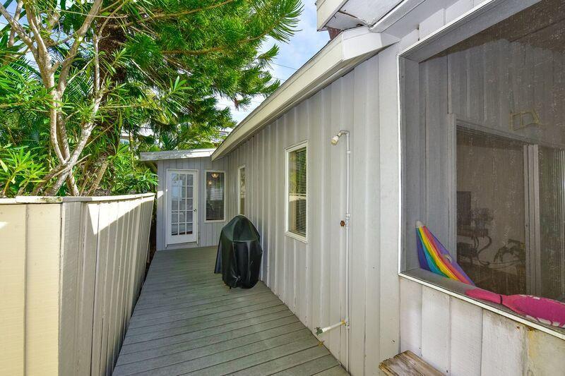 Classic Beachfront Villa Siesta Key