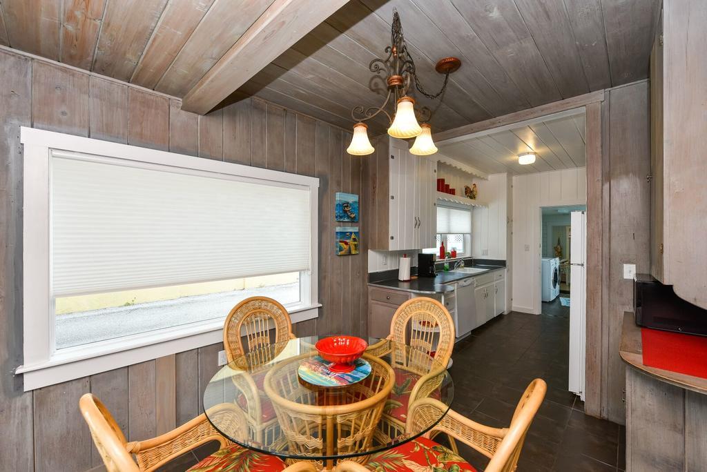 A House On Siesta Beach By Beachside Management * Siesta Key