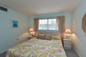 Palm Bay Club By Beachside Management * Siesta Key