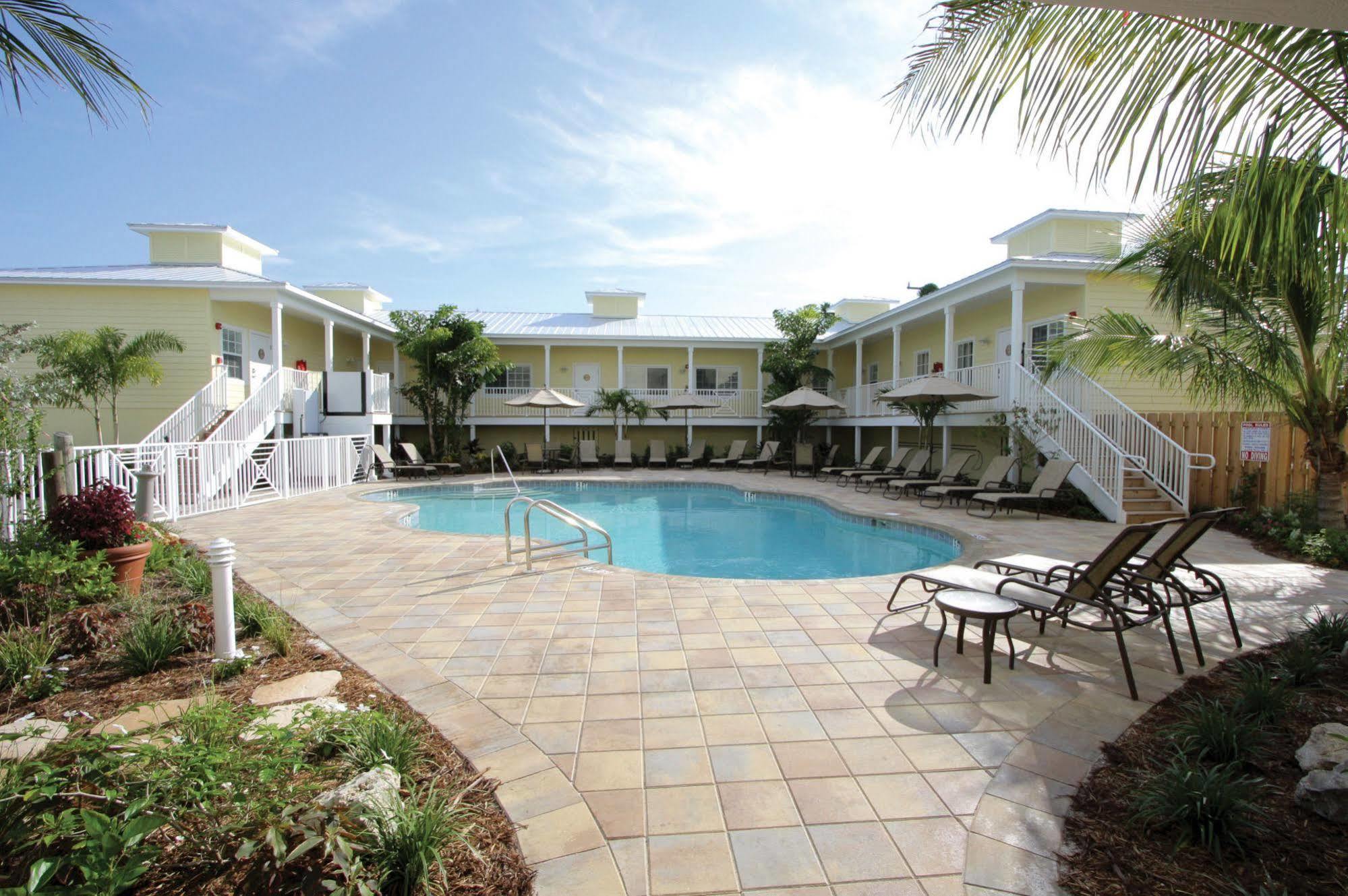 Club At By Rva Aparthotel 3*