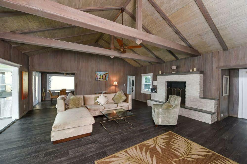 A House On Siesta Beach By Beachside Management * Siesta Key