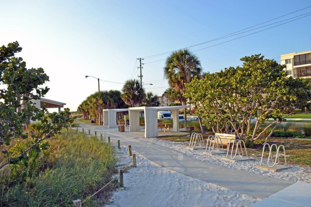 - Cape Aqua 5545 * Siesta Key