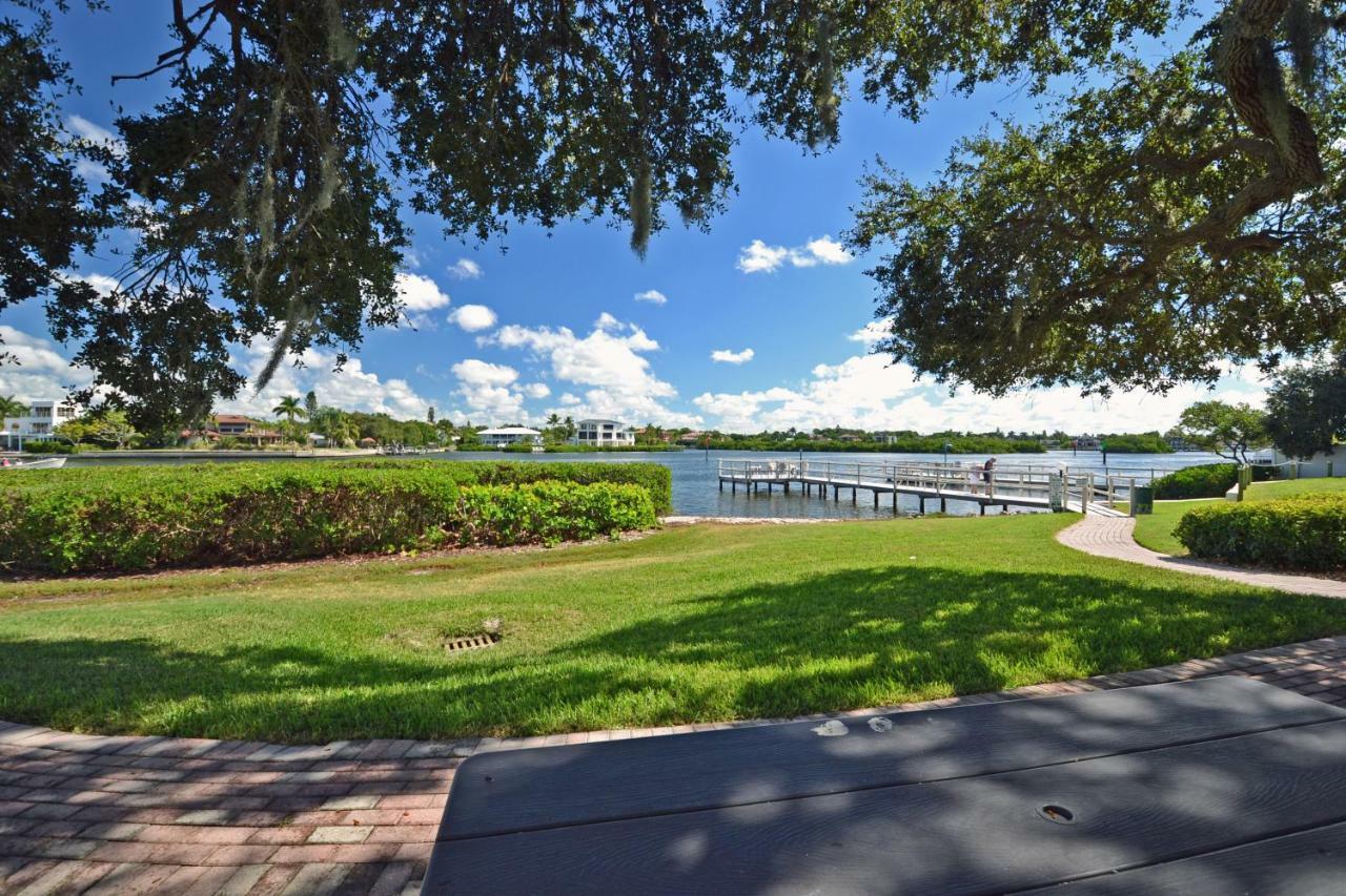 Bay Oaks - 6157 #e01 Siesta Key