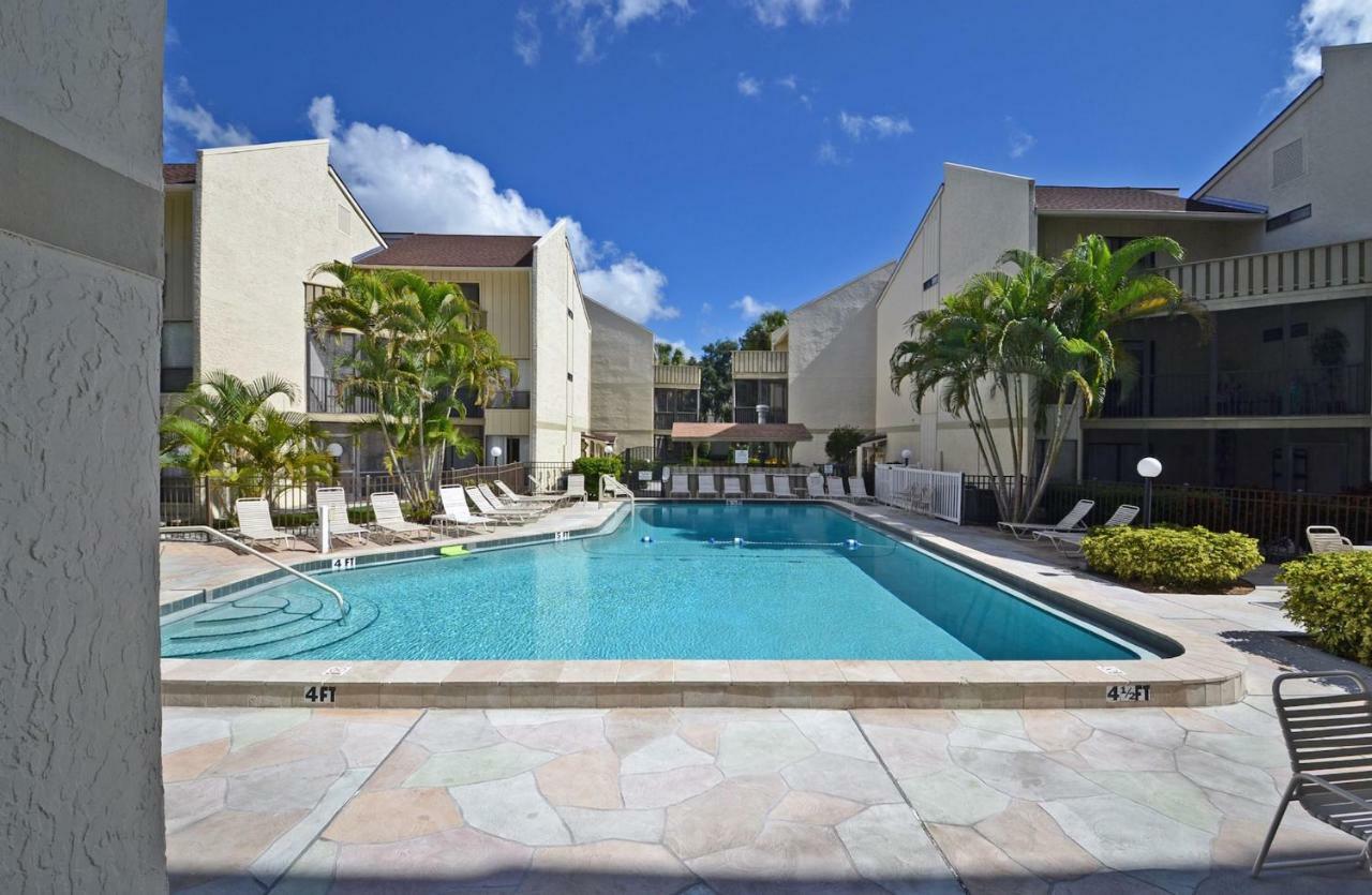 Bay Oaks - 6157 #e01 Siesta Key