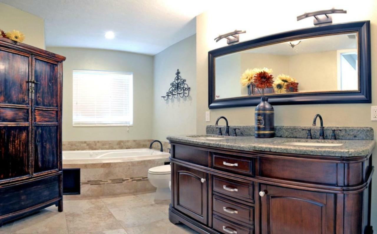 - Edgemere 738 * Siesta Key